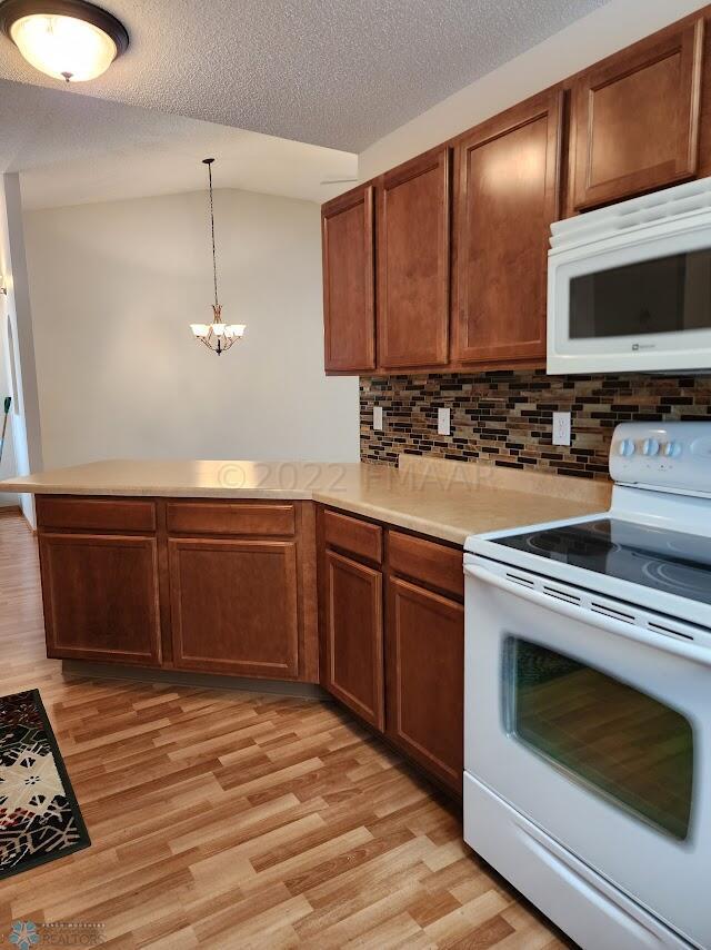 2877 kitchen 1