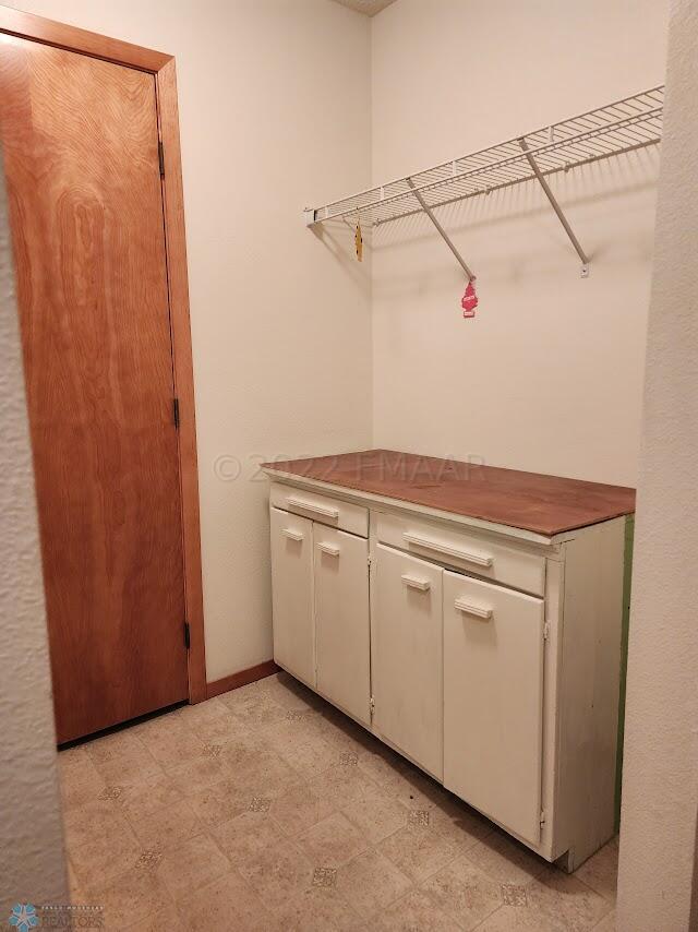 2877 laundry