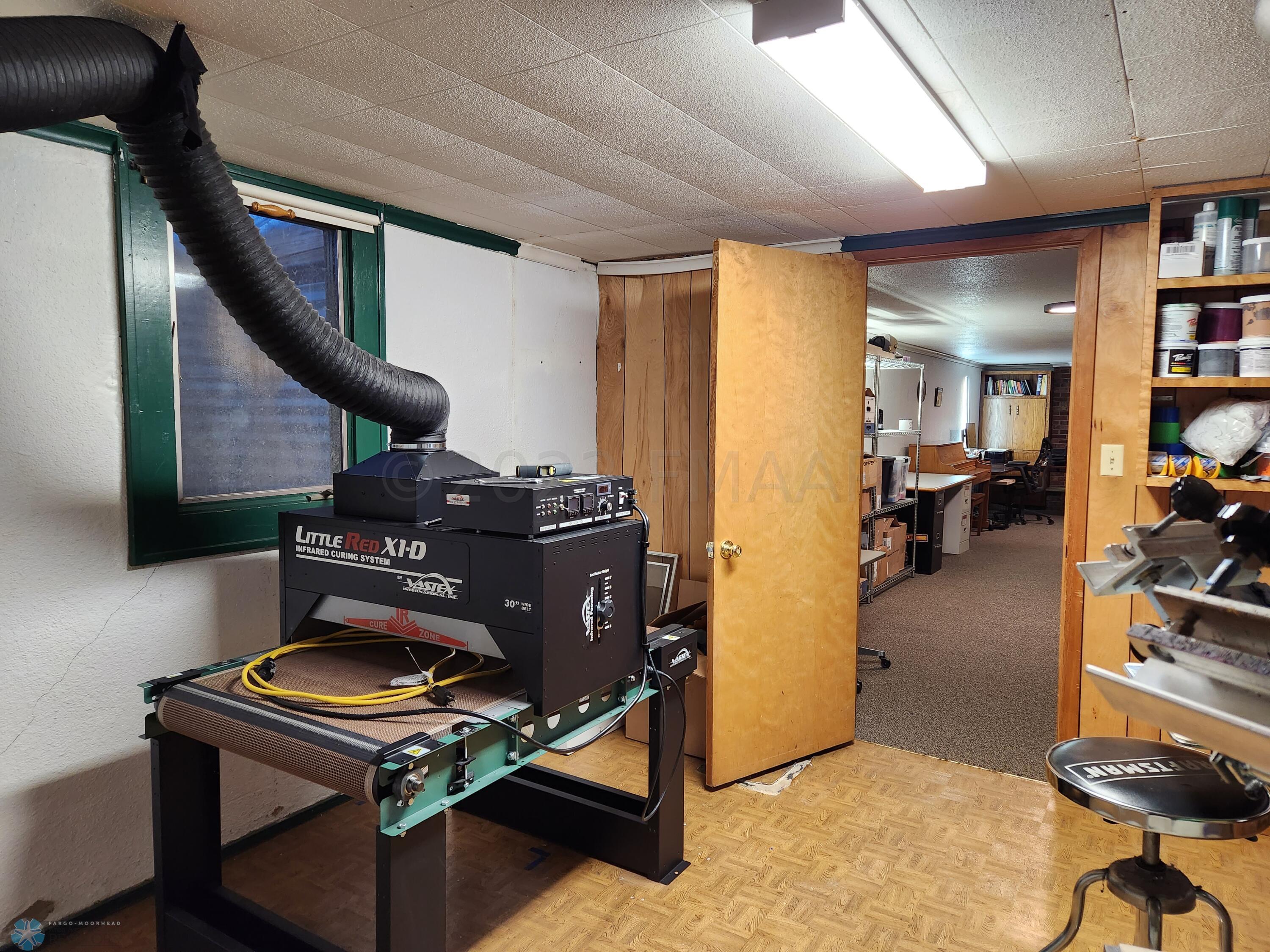 Bsmt Room with Egress Window