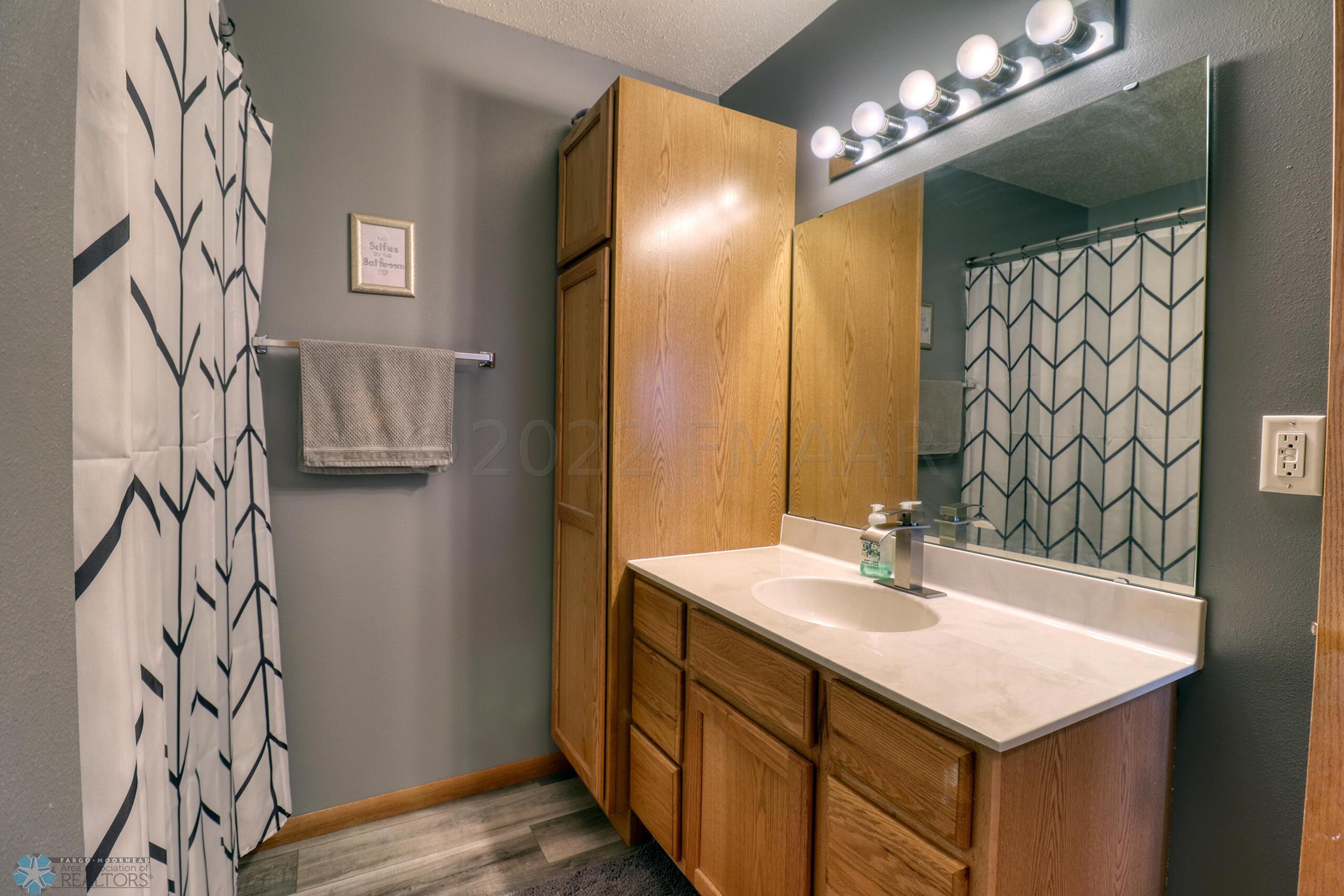 Bathroom1_1