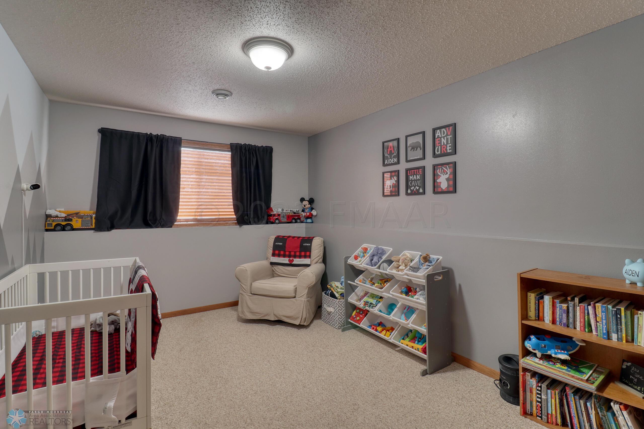 Basement Bedroom1_1