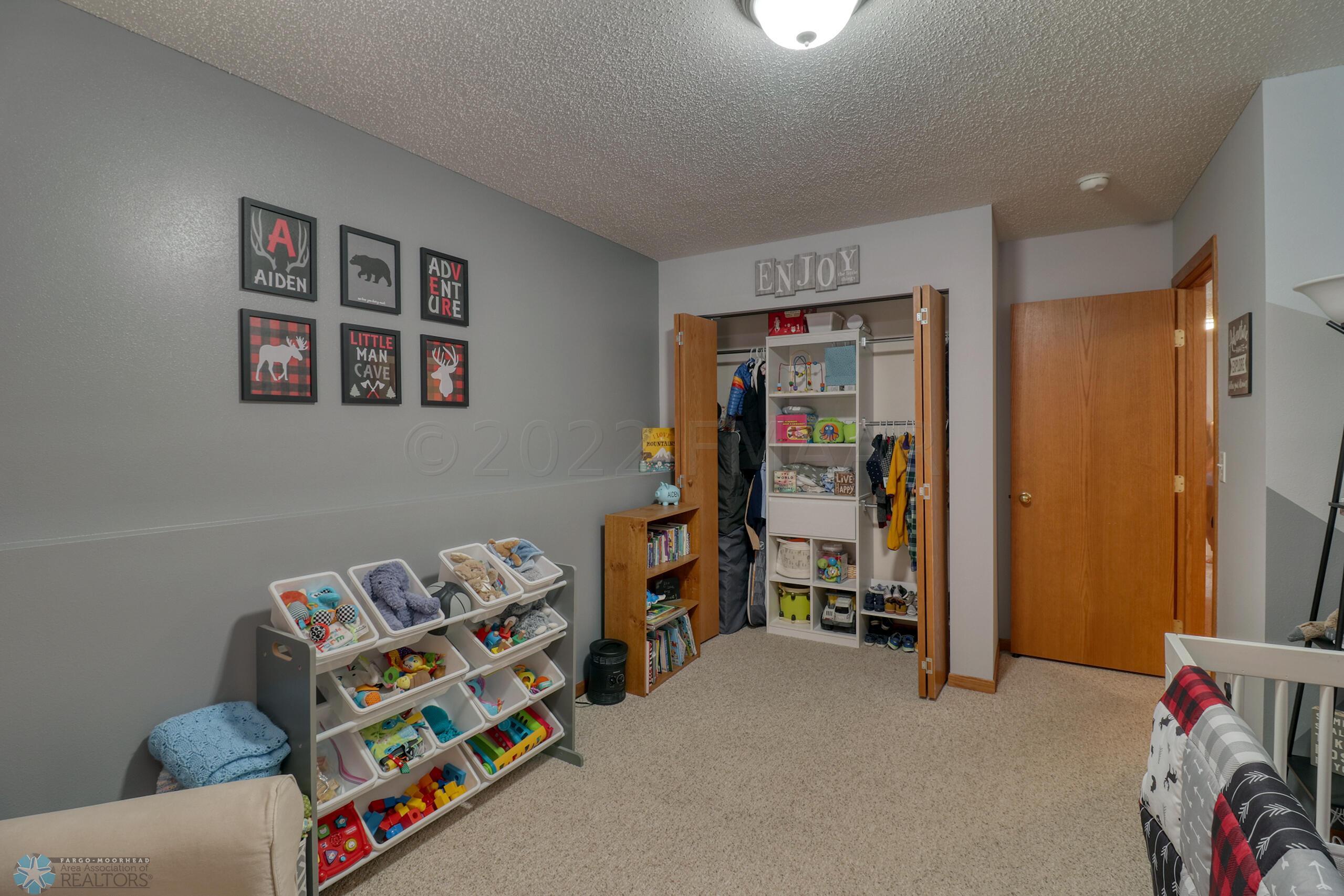 Basement Bedroom1_2