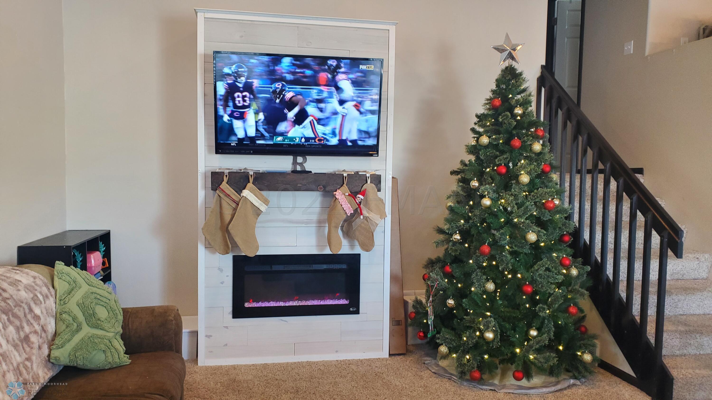Holiday Mantel