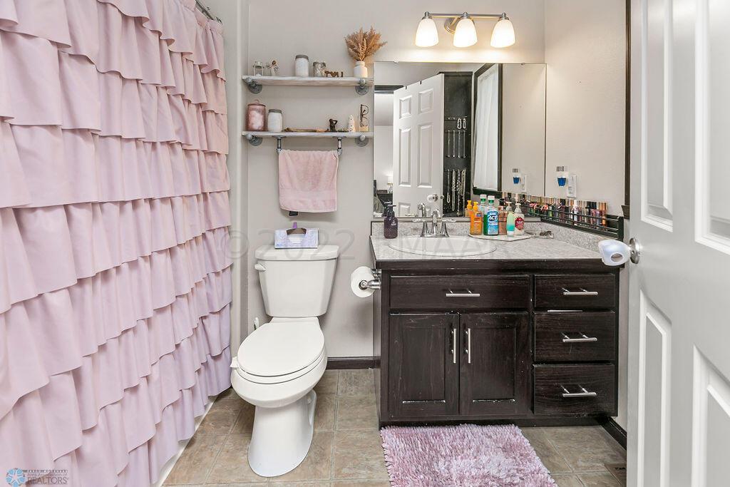 Primary bath