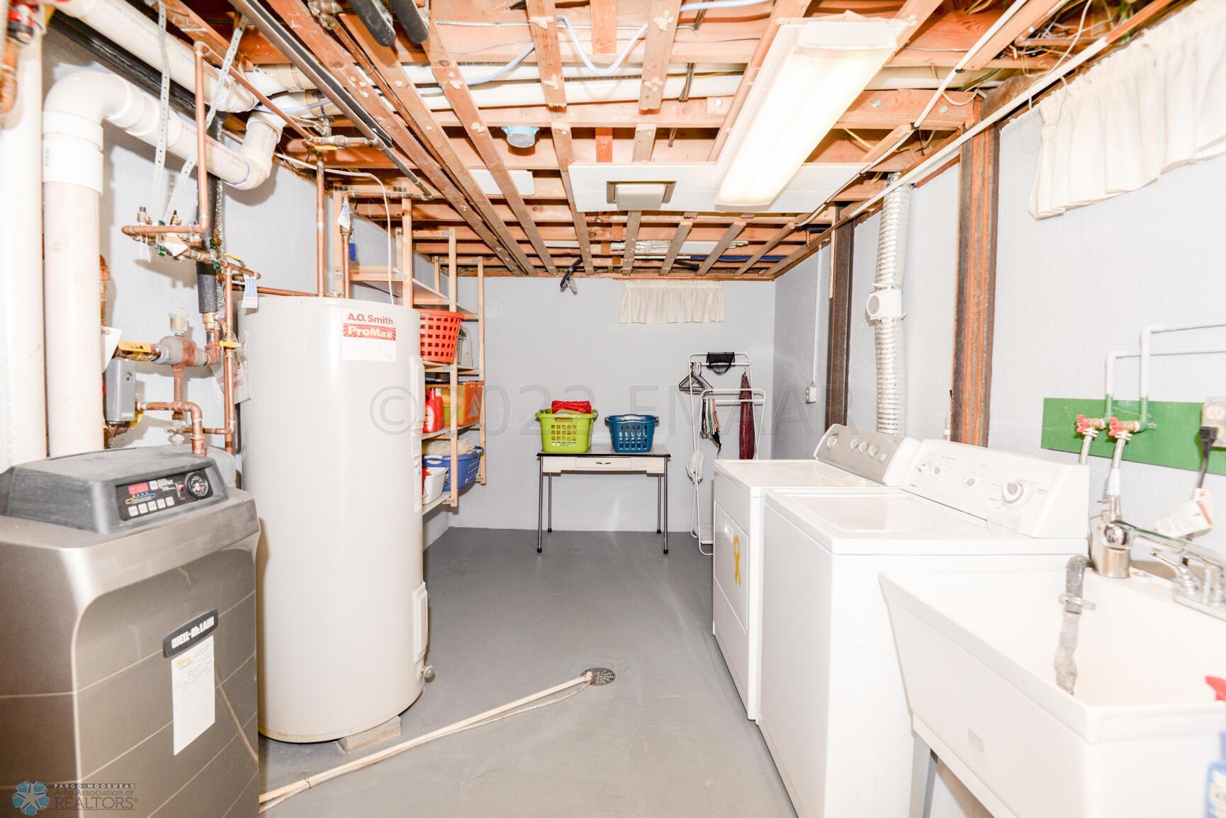 Laundry/Utilities
