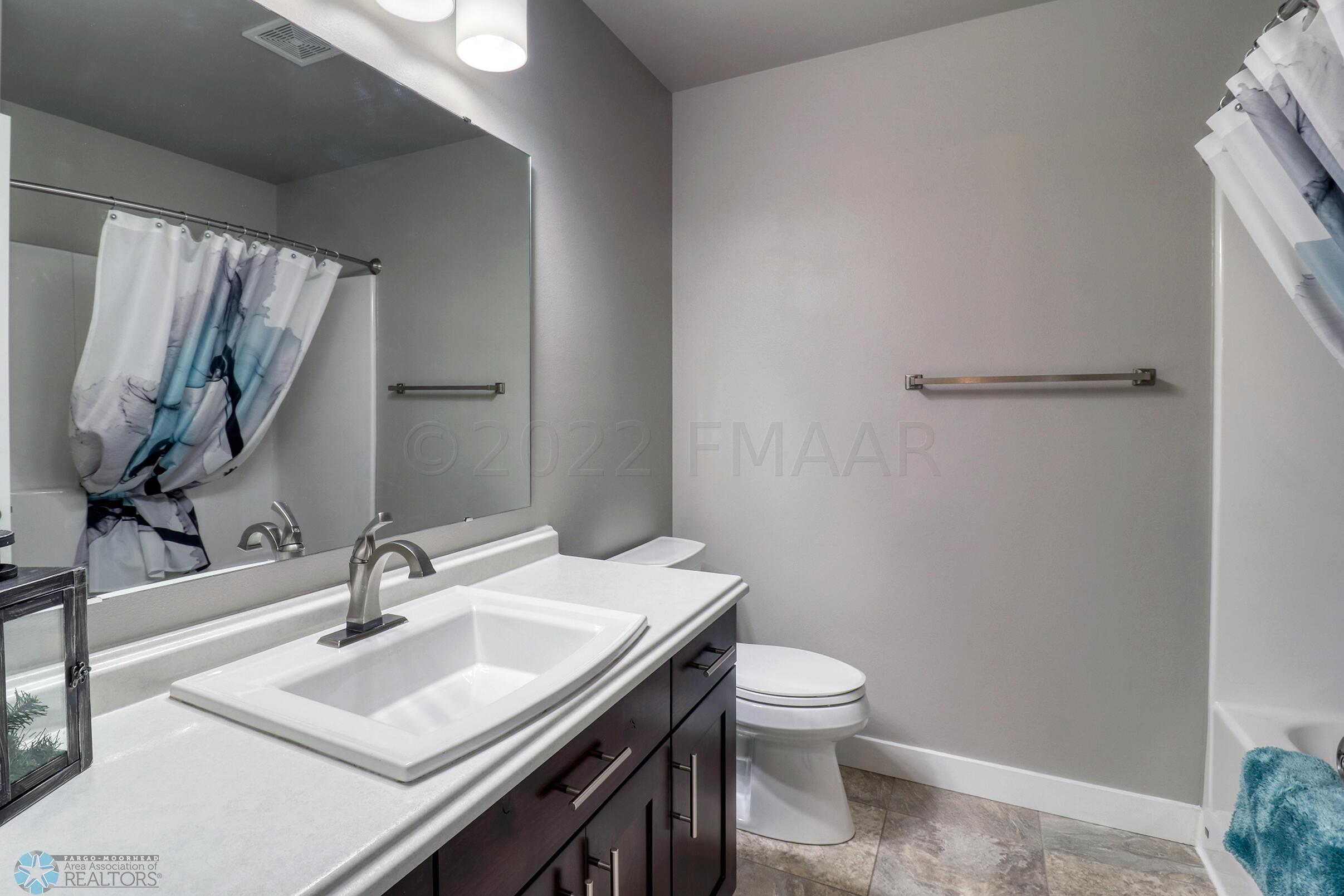 Bathroom1_1