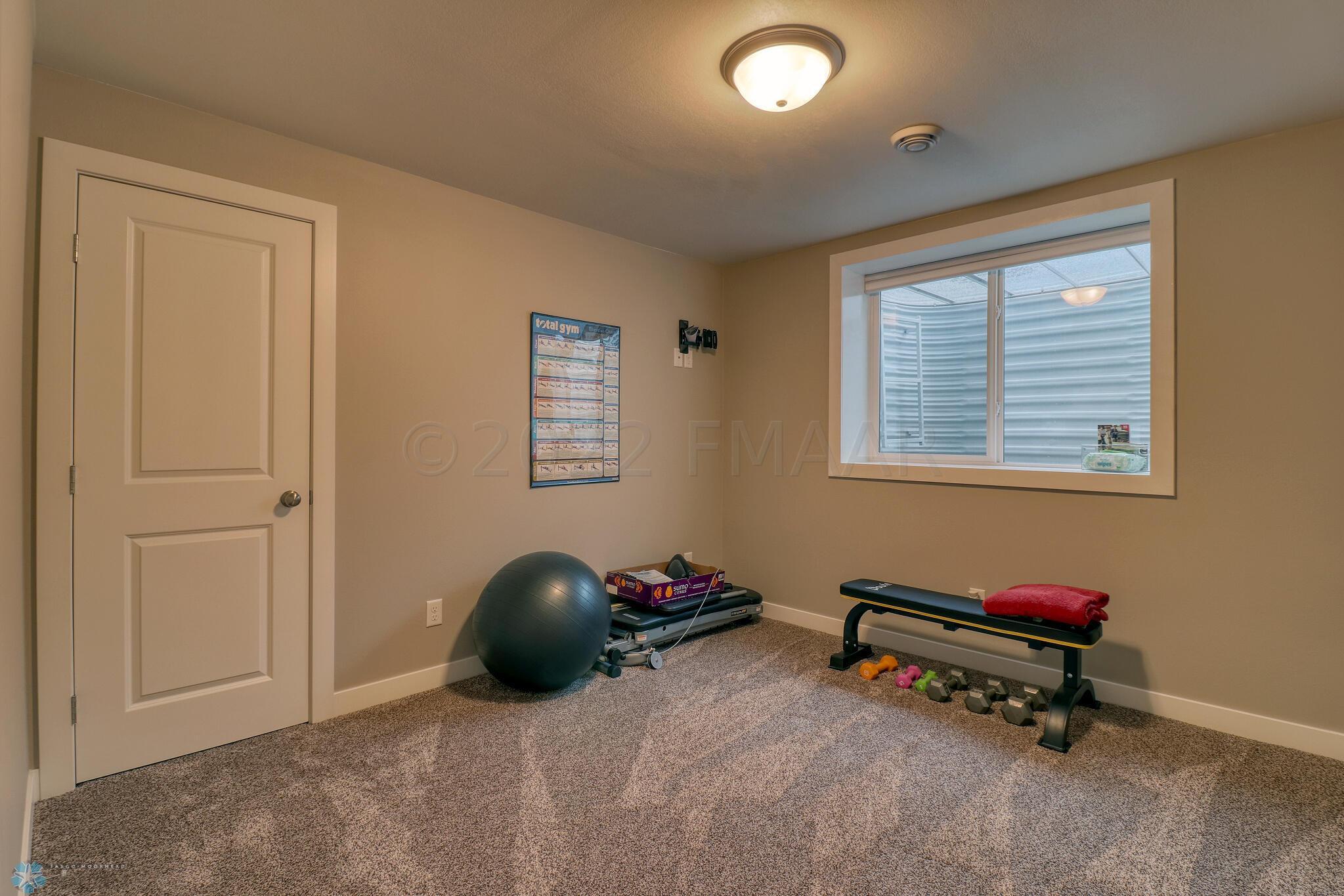 Basement Bedroom1_2