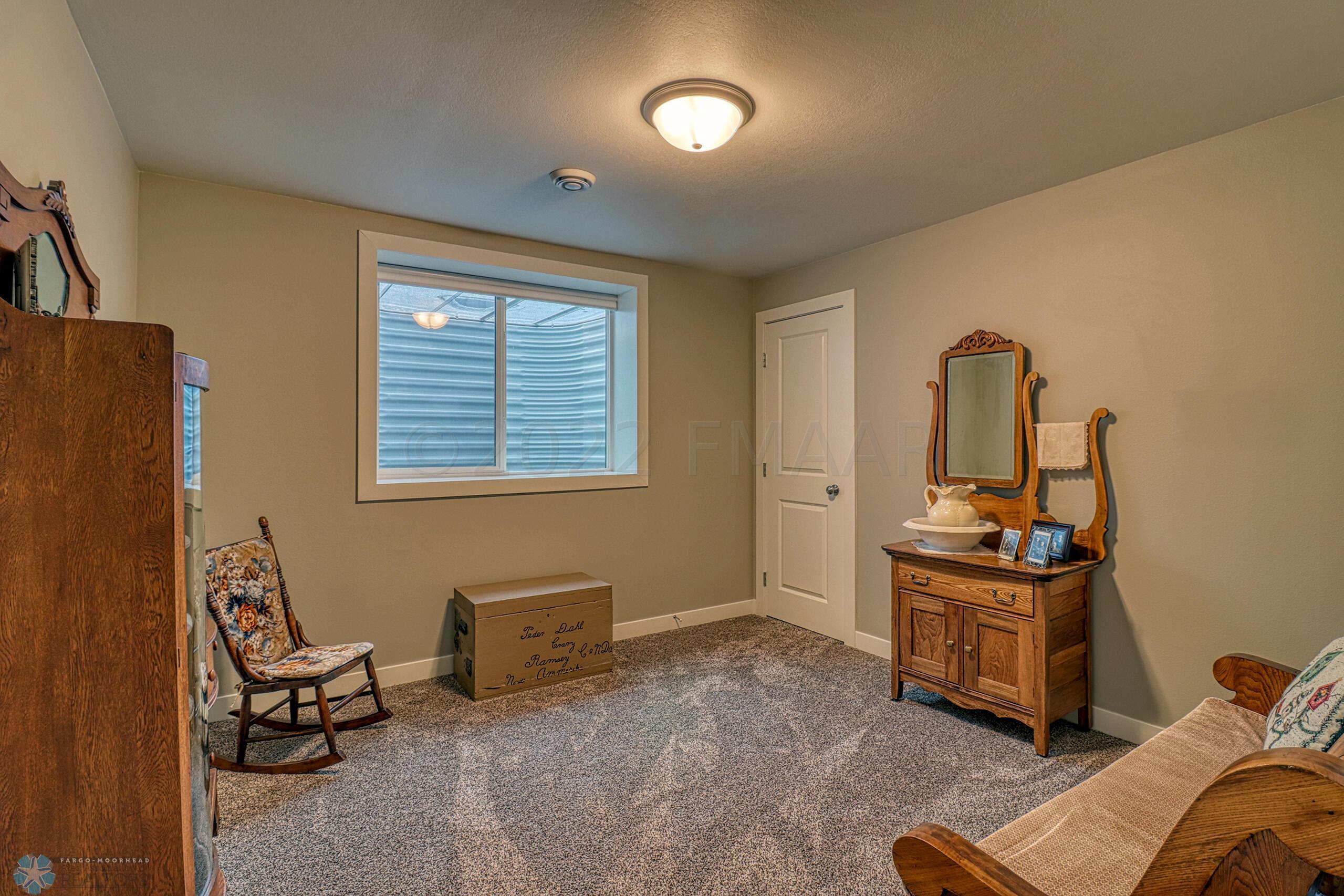 Basement Bedroom2_1