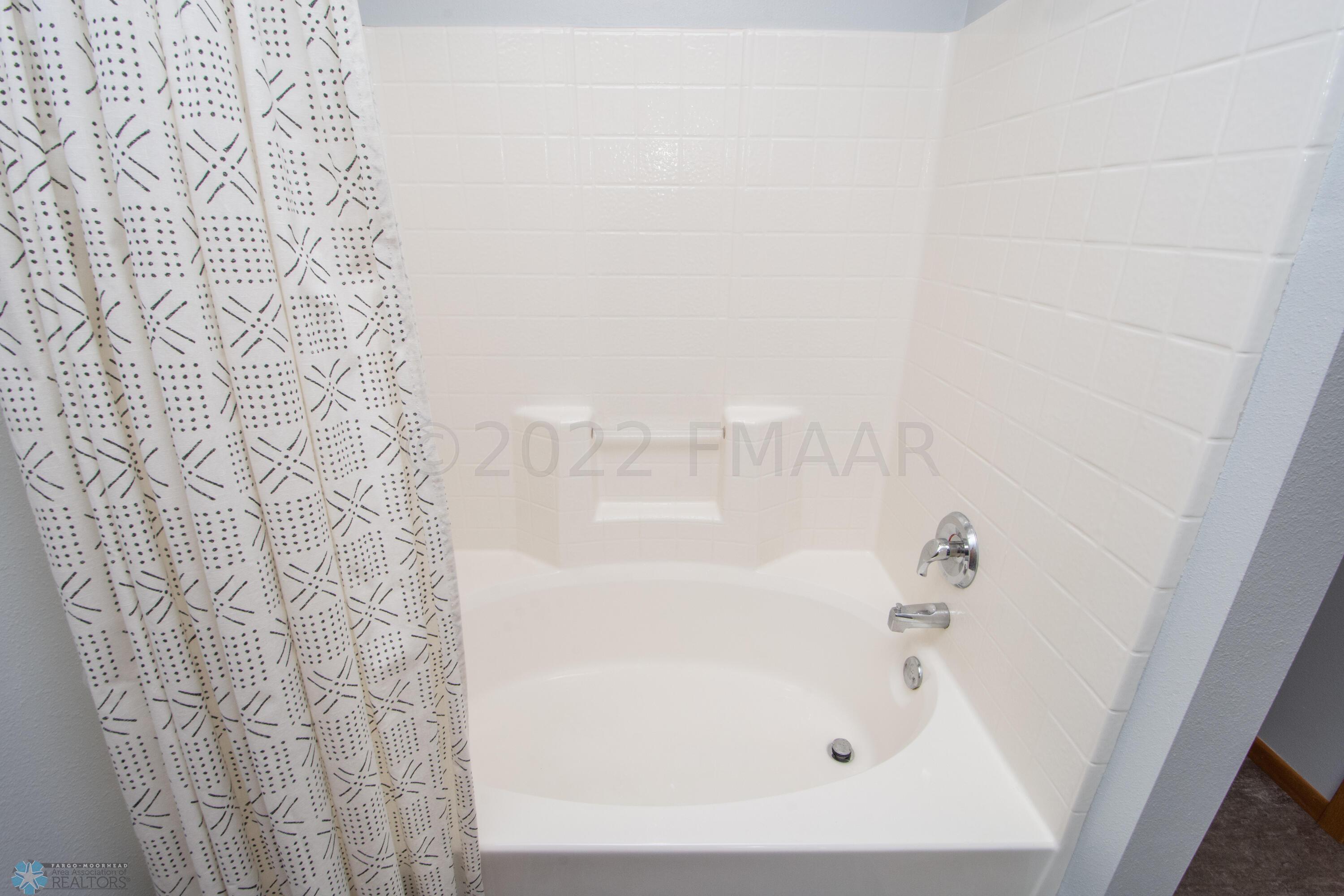 Hollywood Bath