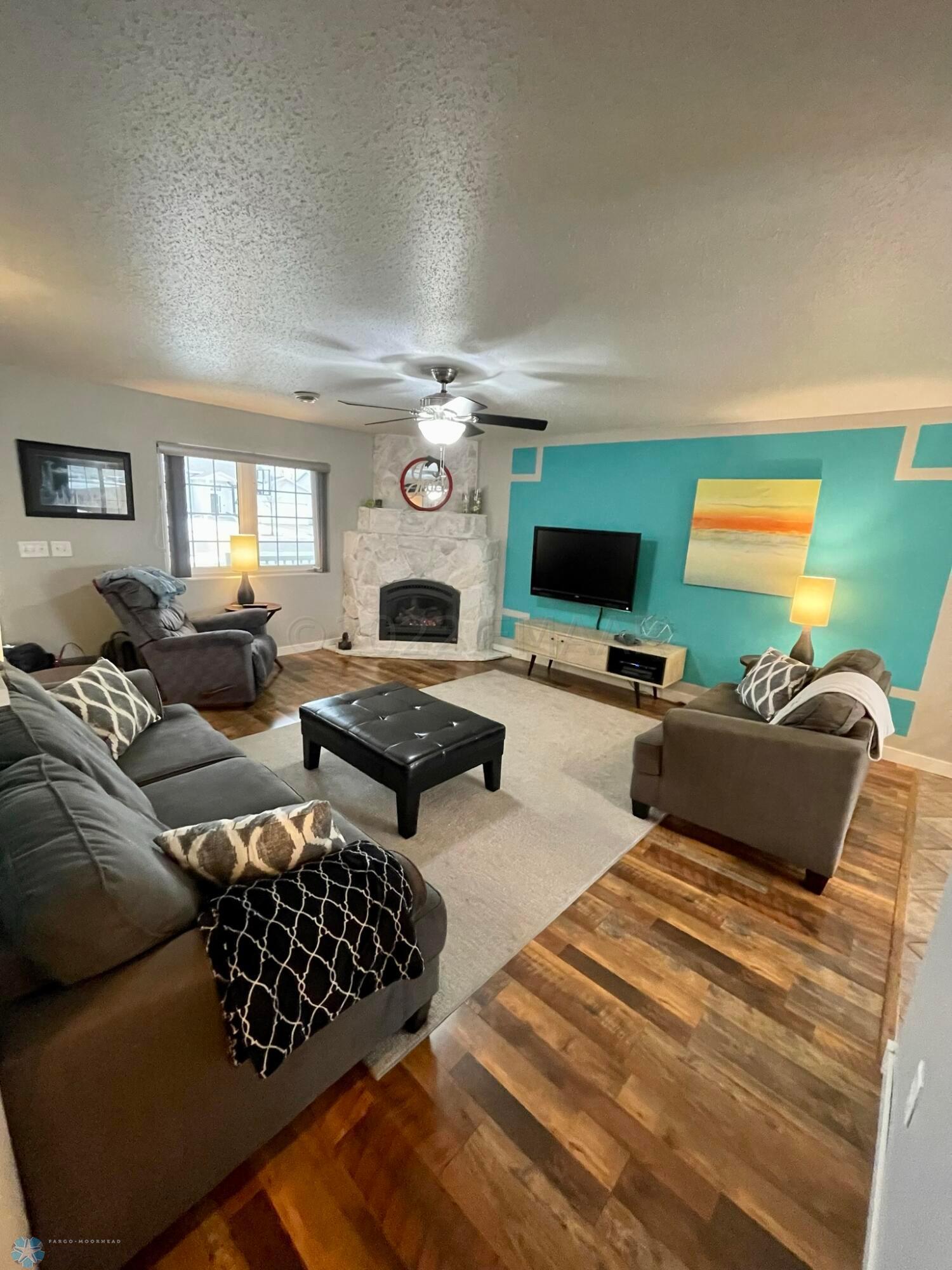 Living room 3