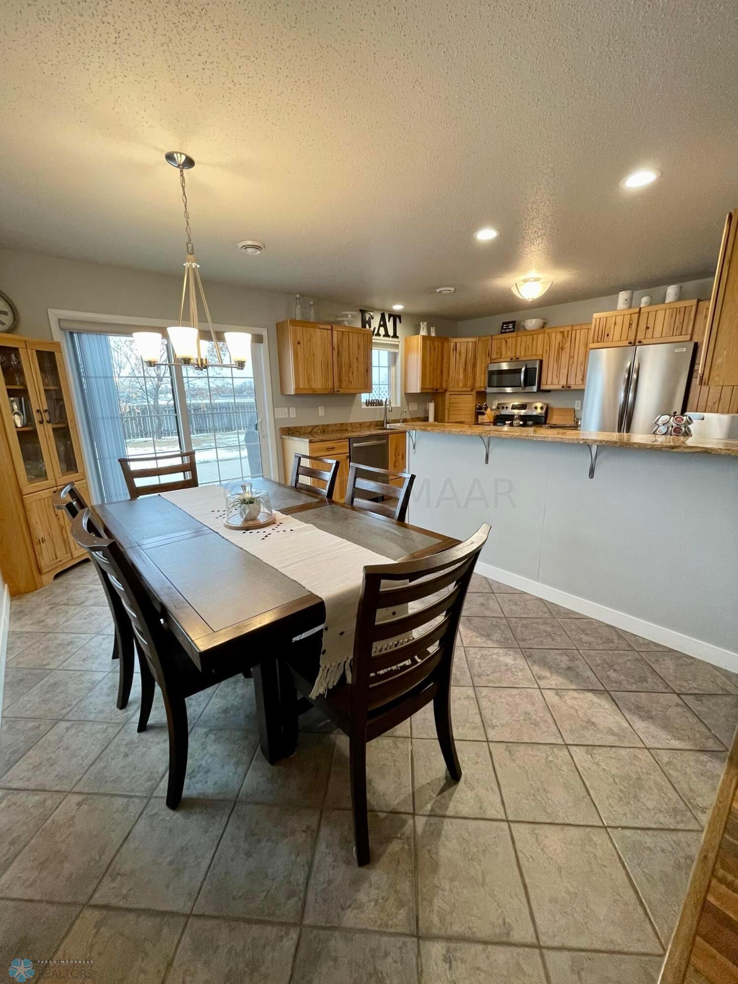Dining/Kitchen