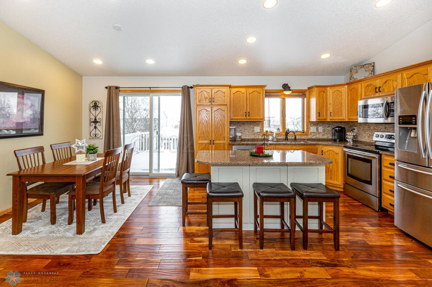 Kitchen/Dining