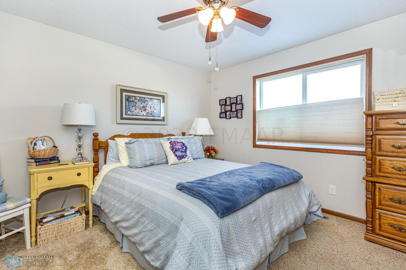 (10) Bed 1
