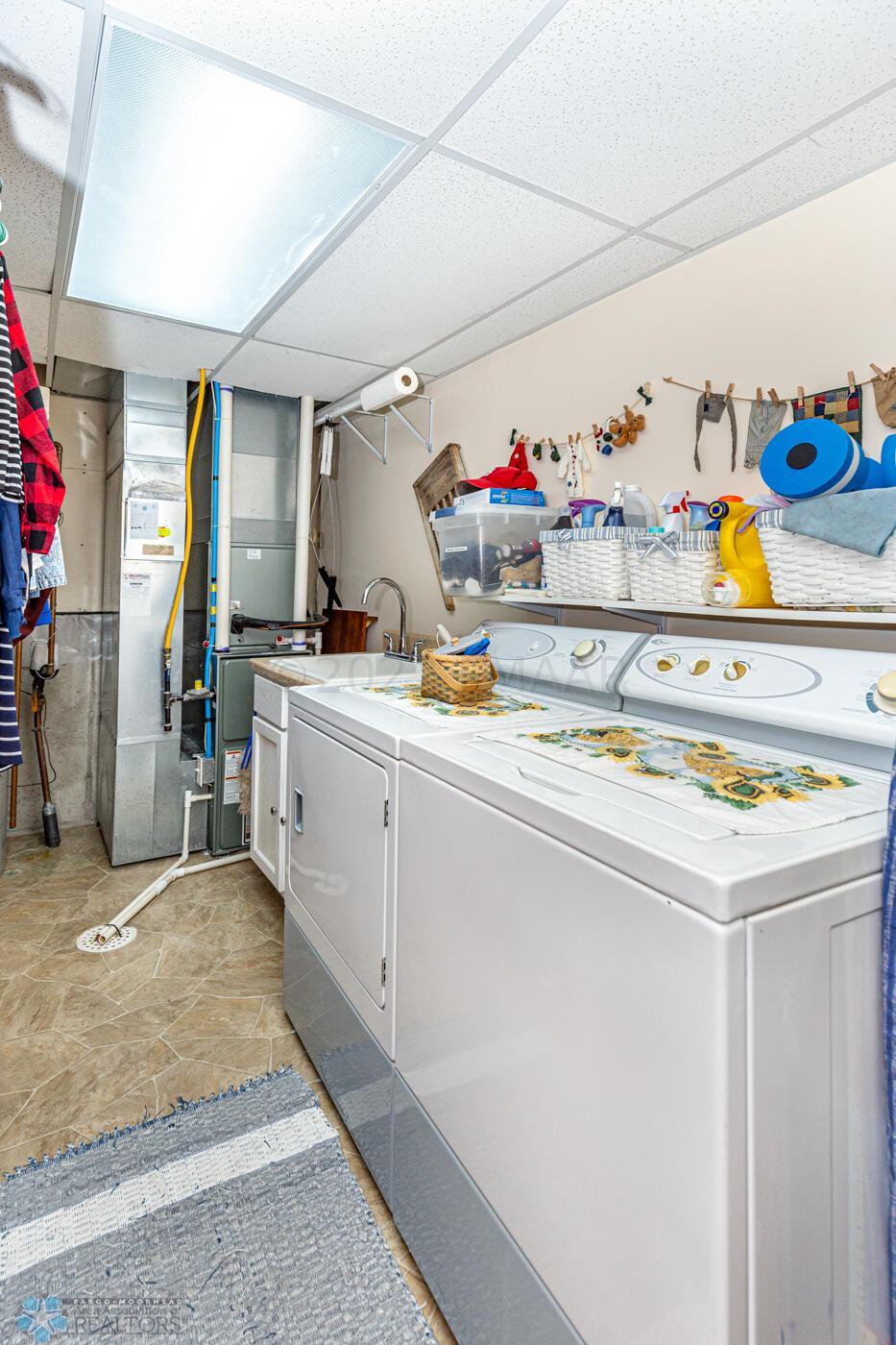 (20) Laundry:Utility