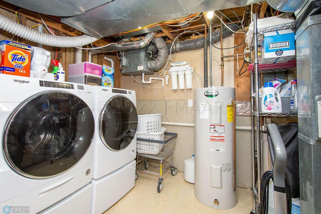 laundry room/utility room