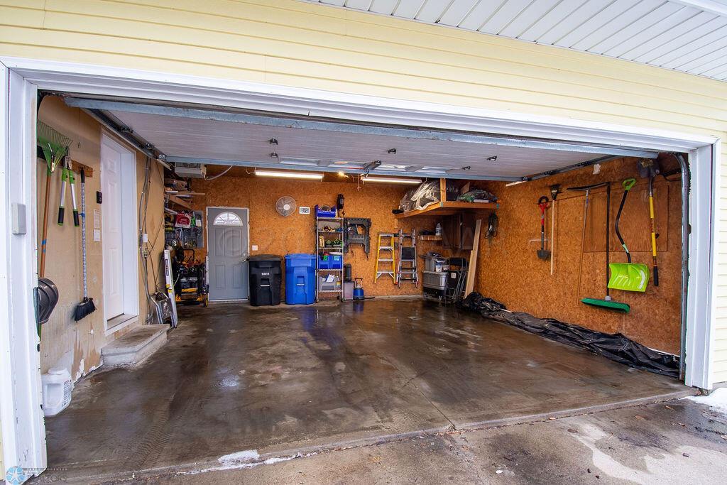2 stall heated/finished garage