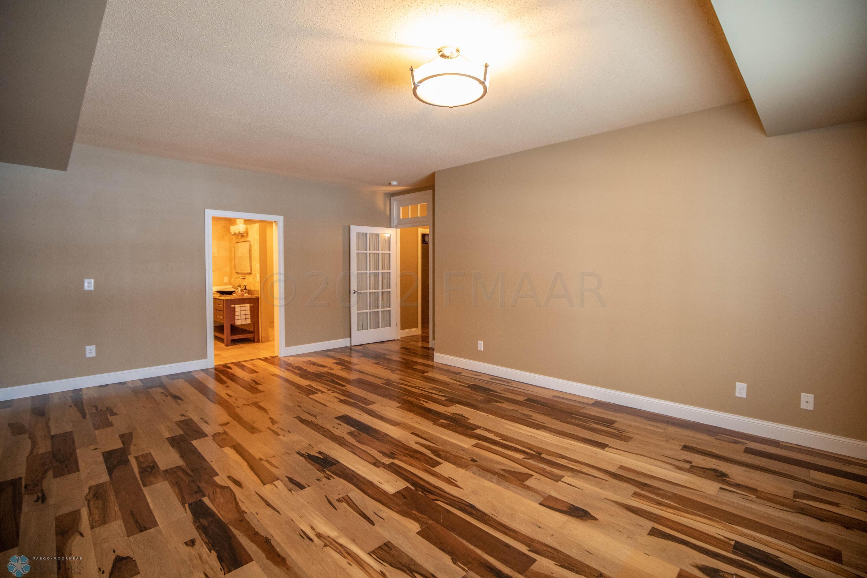 Bedroom 3 (Master)