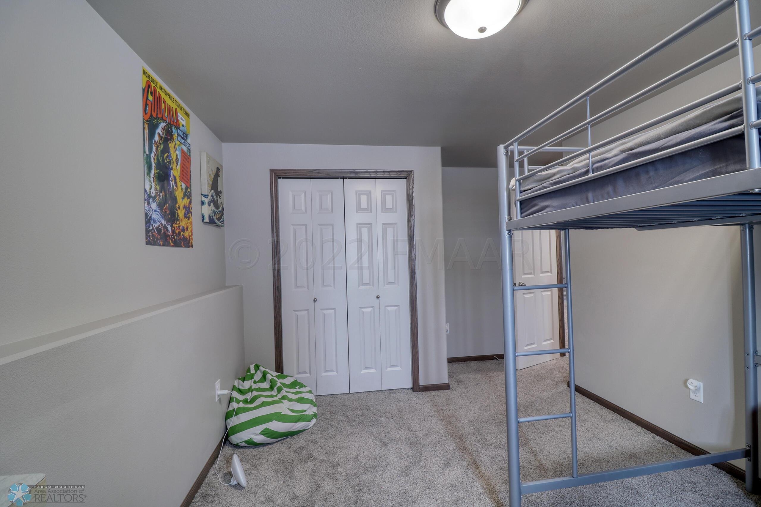 Basement Bedroom1_2