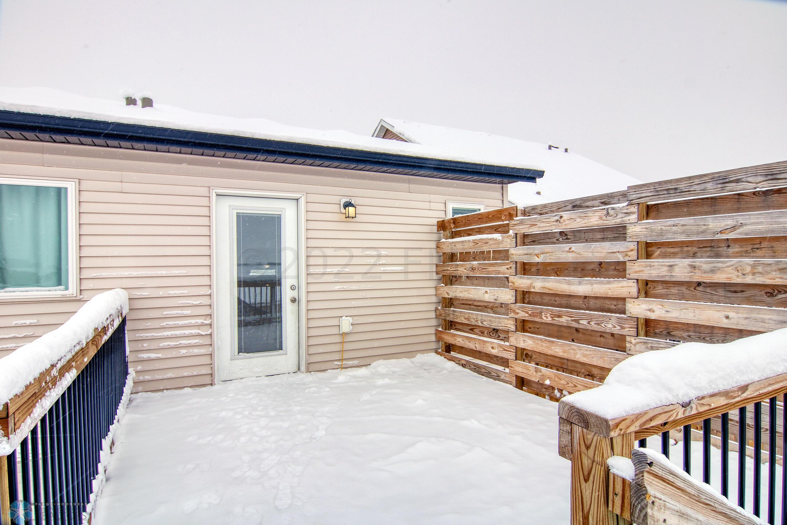 BackyardDeck1_1