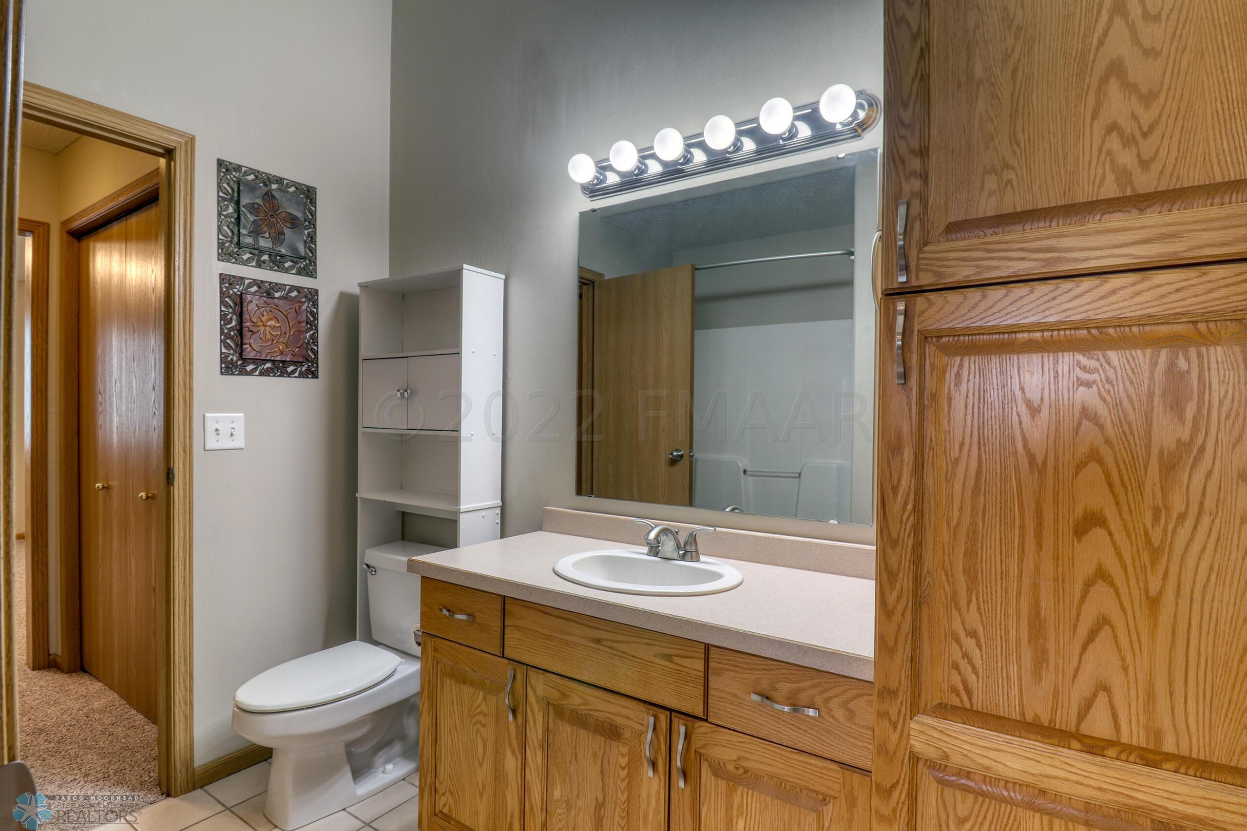 Master Bathroom1_1