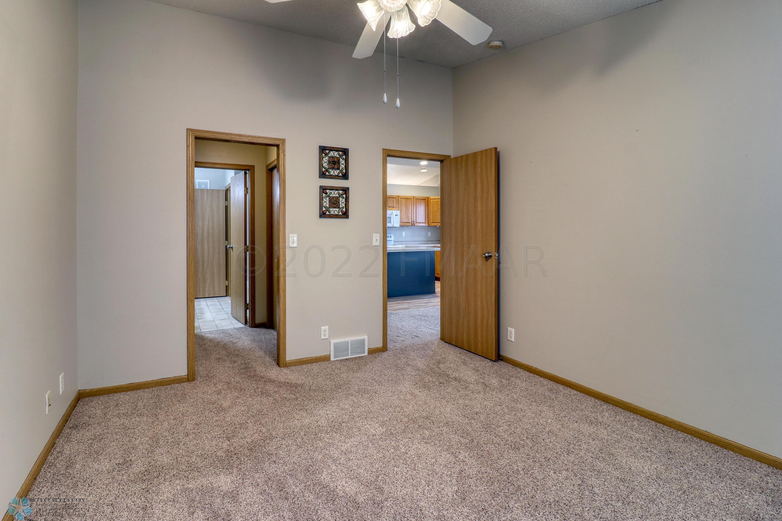 Master Bedroom1_2