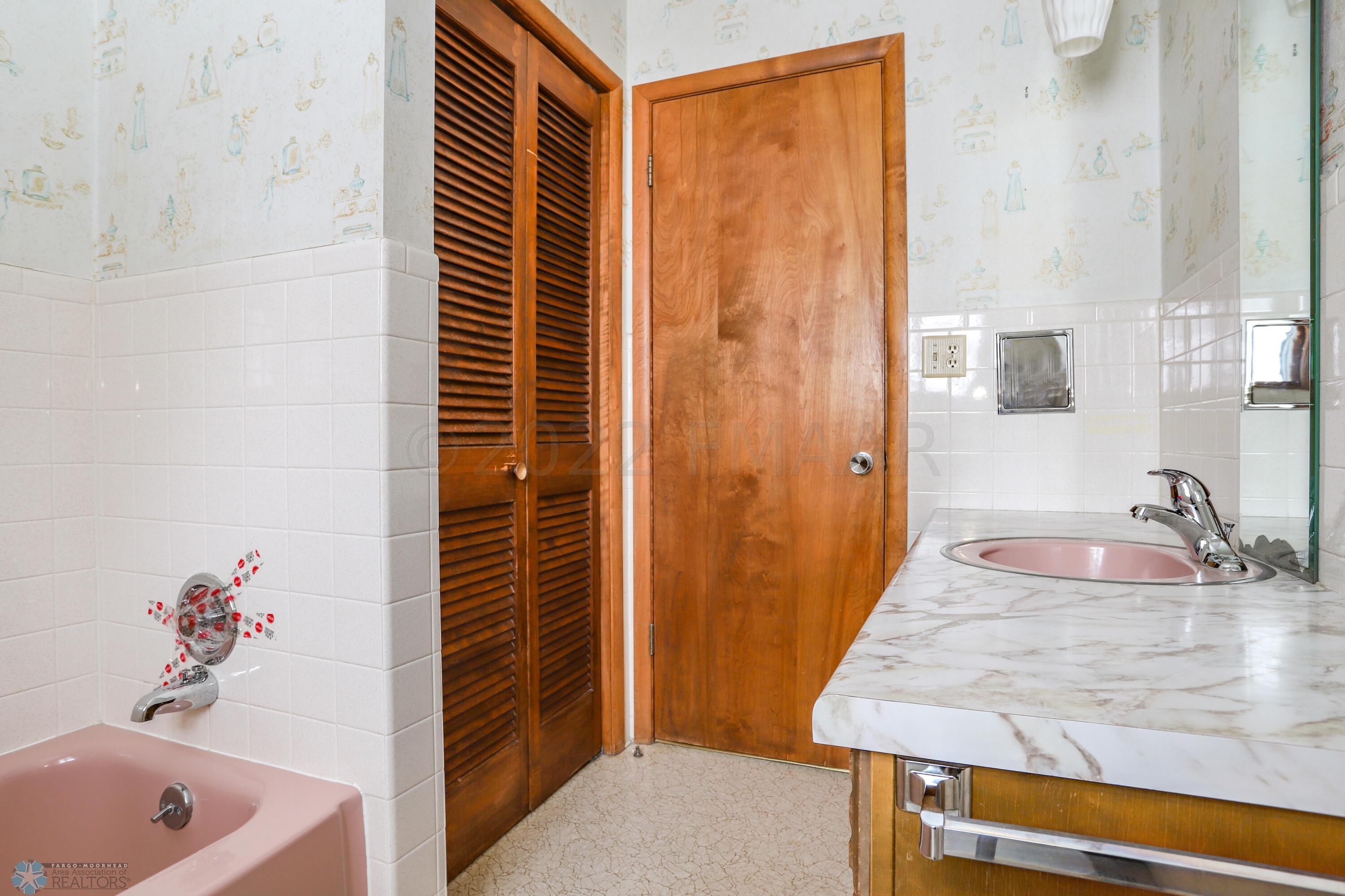 Upper Level Bathroom