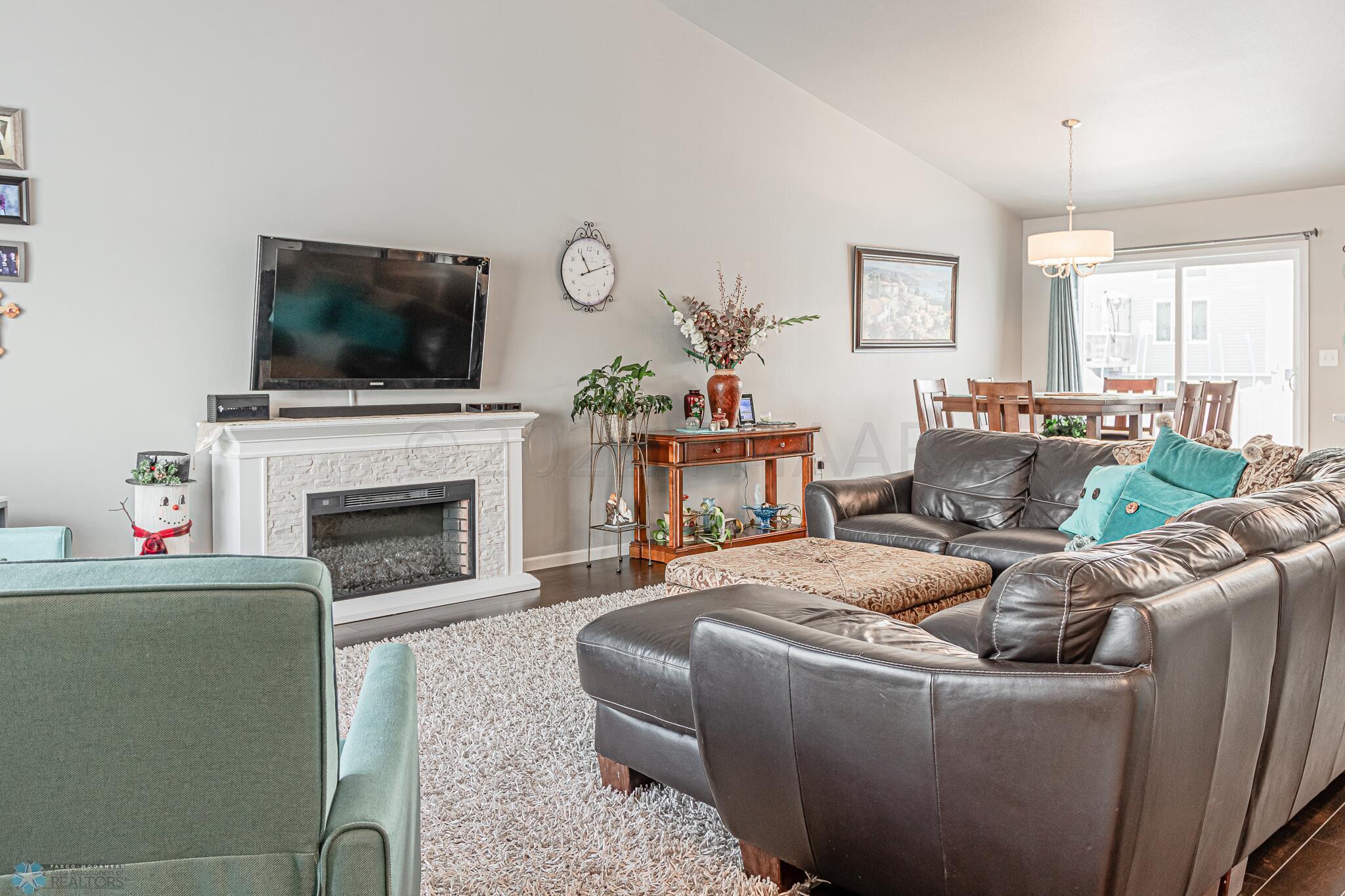 1311 29th Ave. W, West Fargo, ND 58078-2