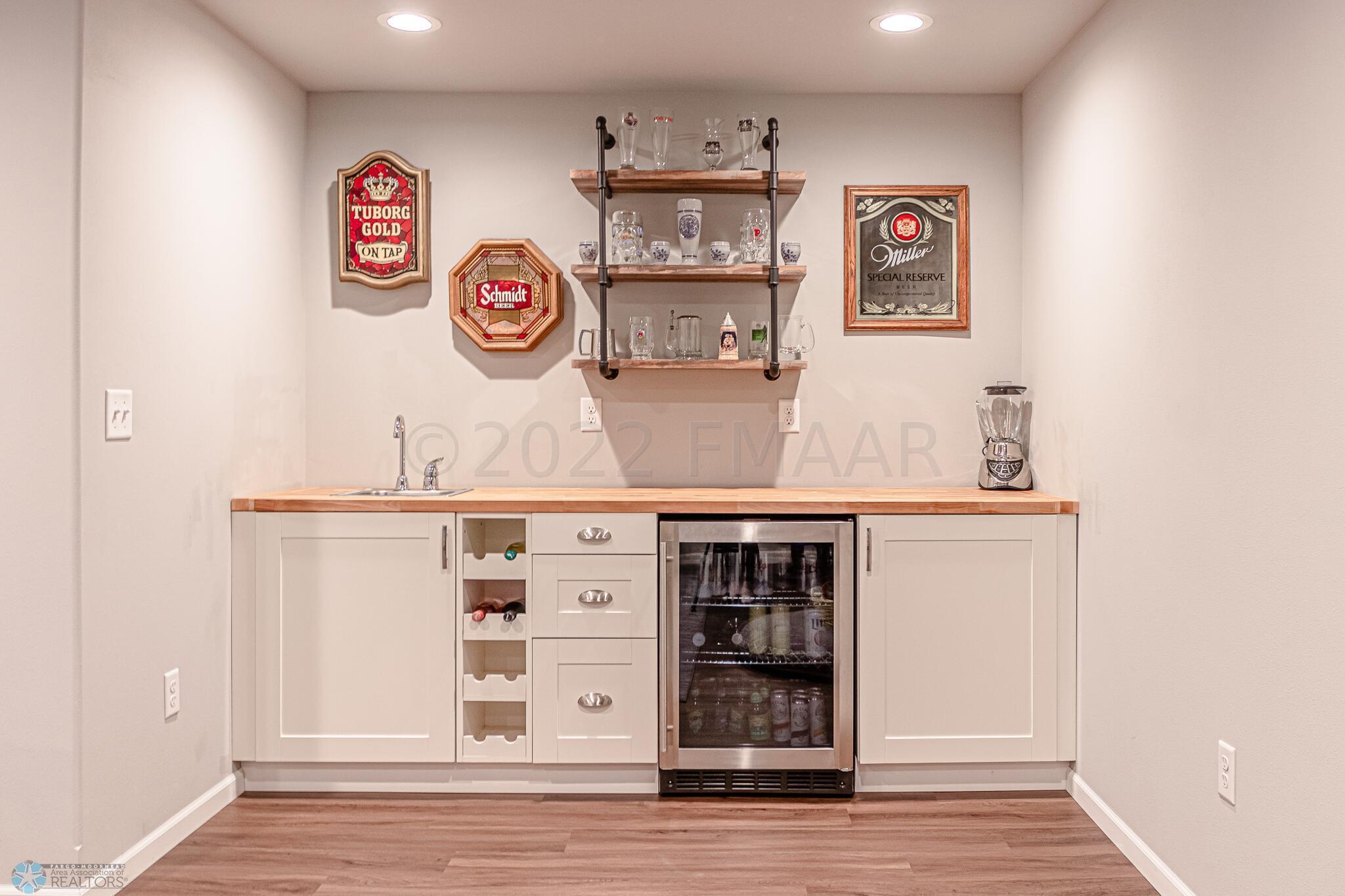 1311 29th Ave. W, West Fargo, ND 58078-3