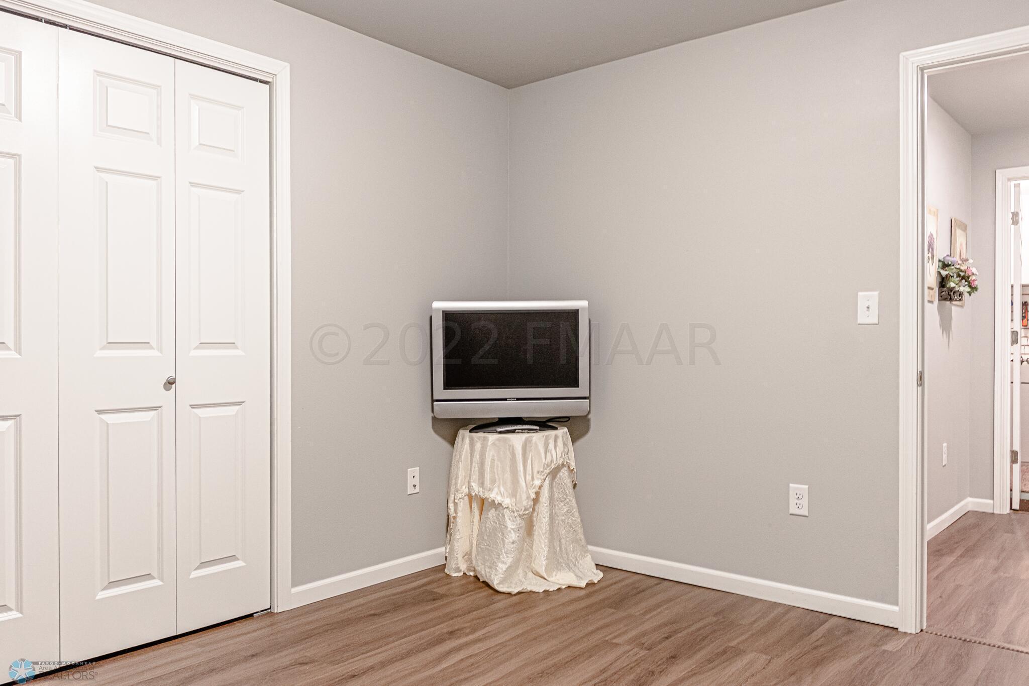 1311 29th Ave. W, West Fargo, ND 58078-3