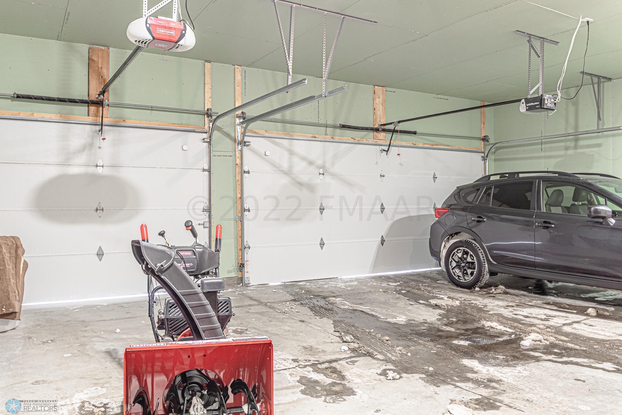 1311 29th Ave. W, West Fargo, ND 58078-4