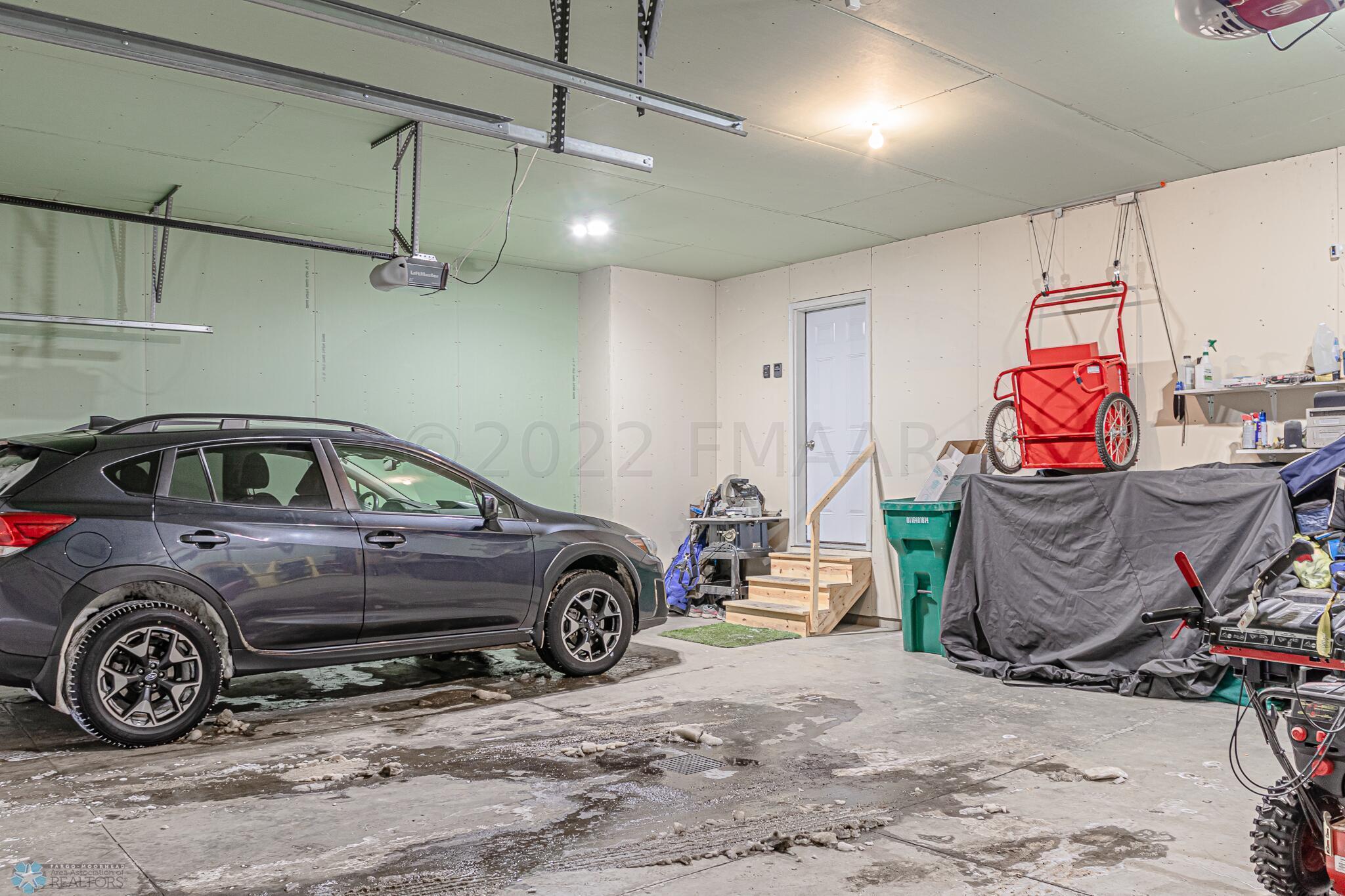 1311 29th Ave. W, West Fargo, ND 58078-4