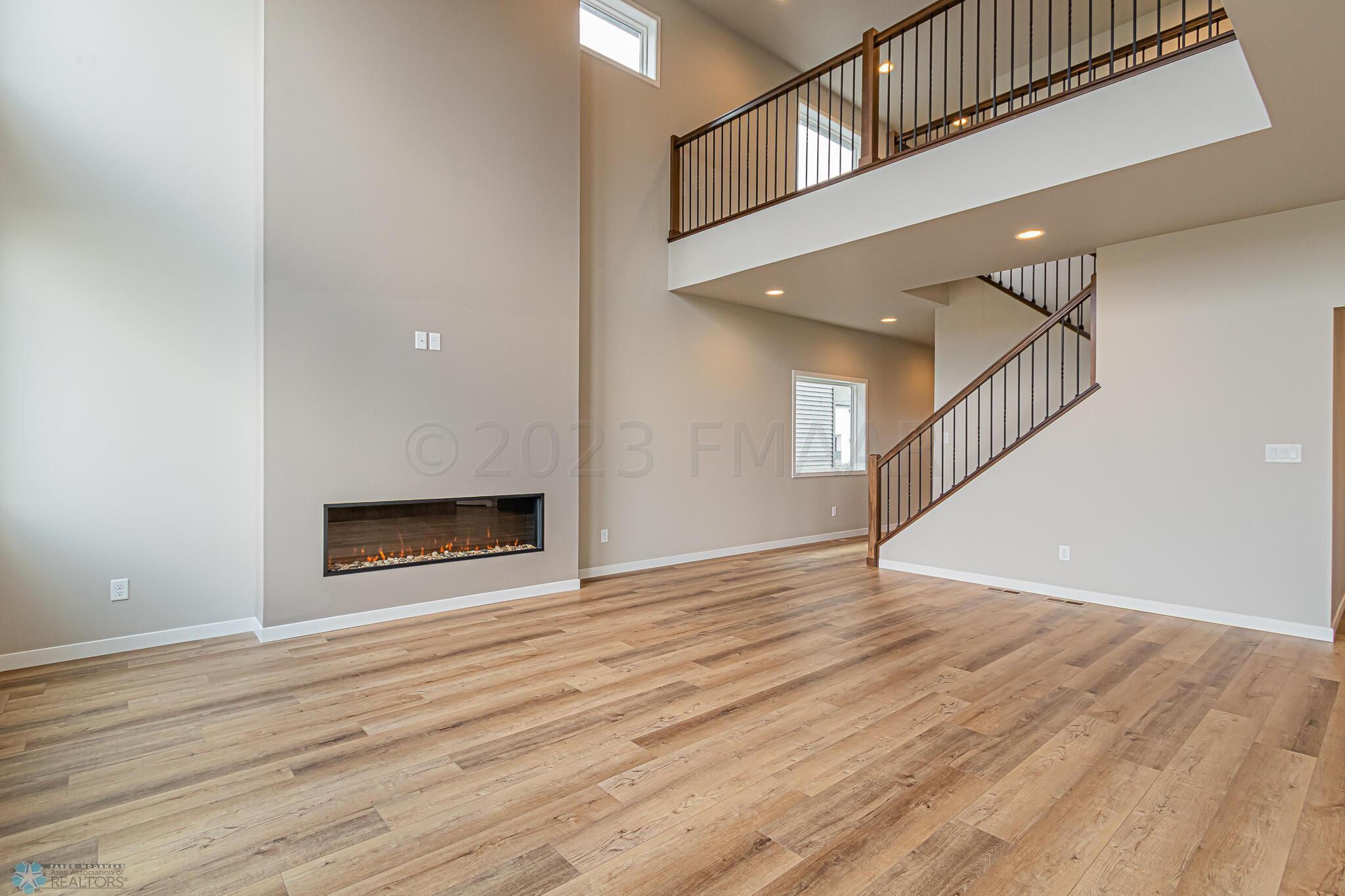 7372 27th St S, Fargo, ND 58104-32