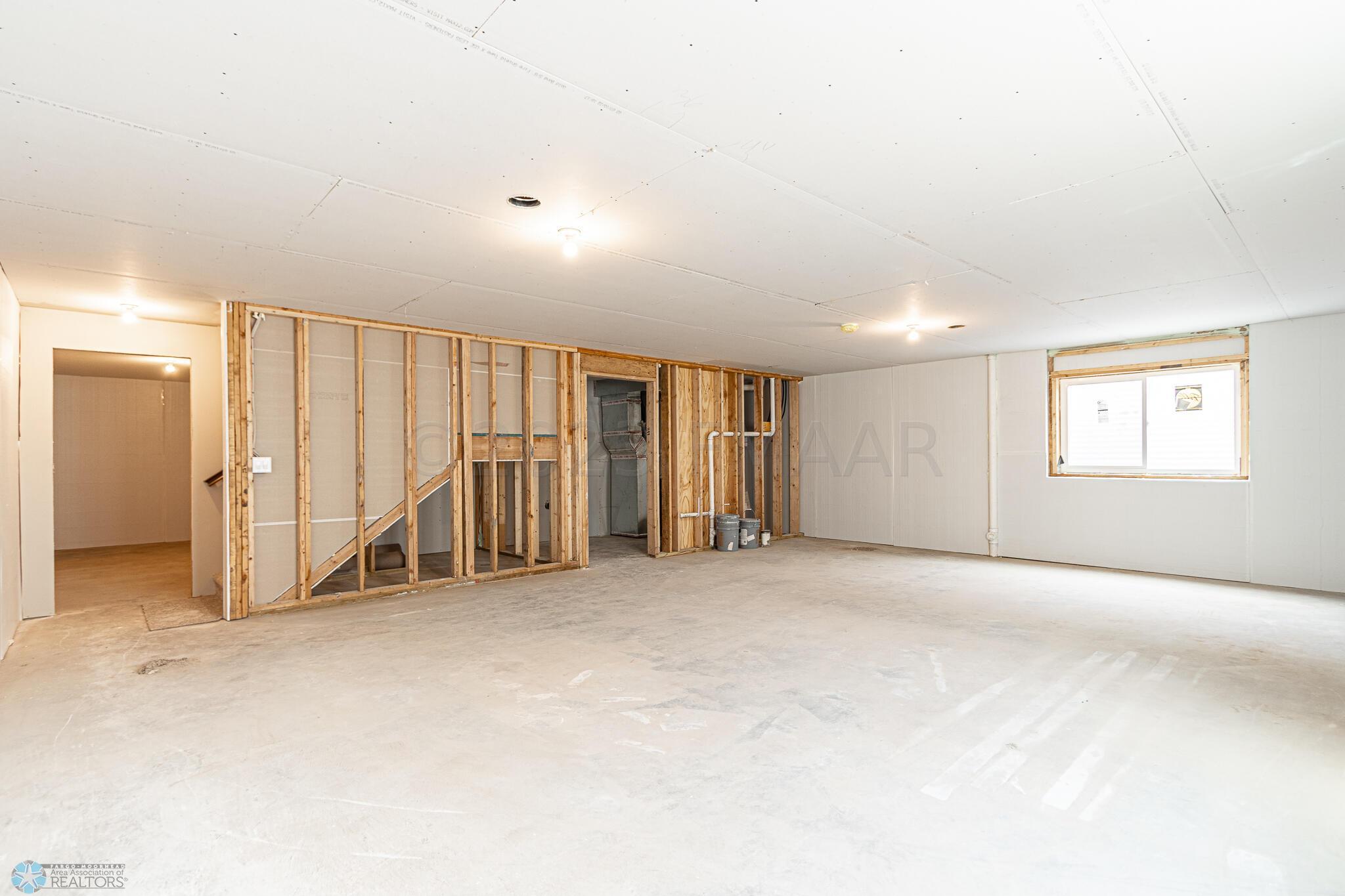 7324 27th St S, Fargo, ND -27