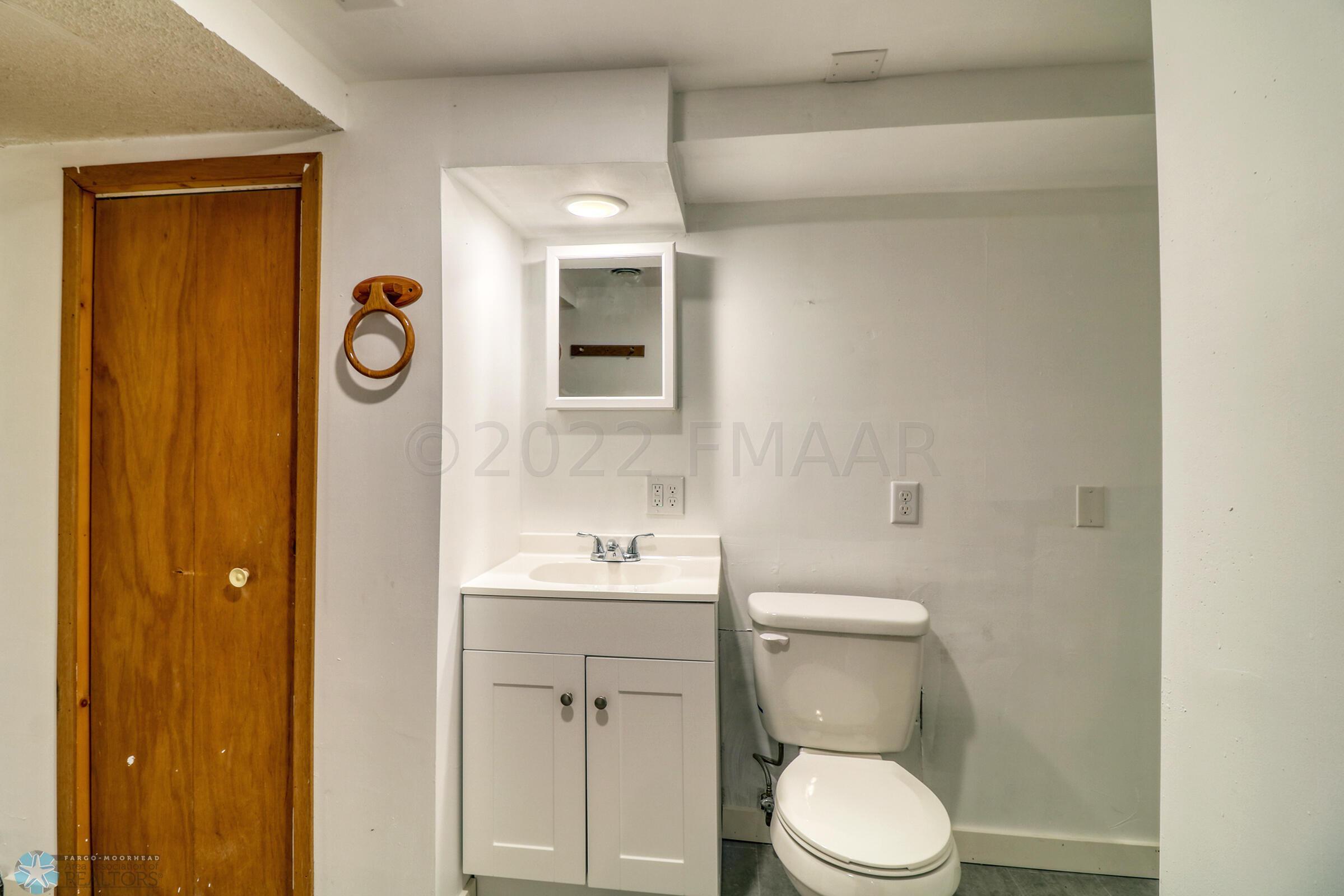 Basement Bathroom1_1