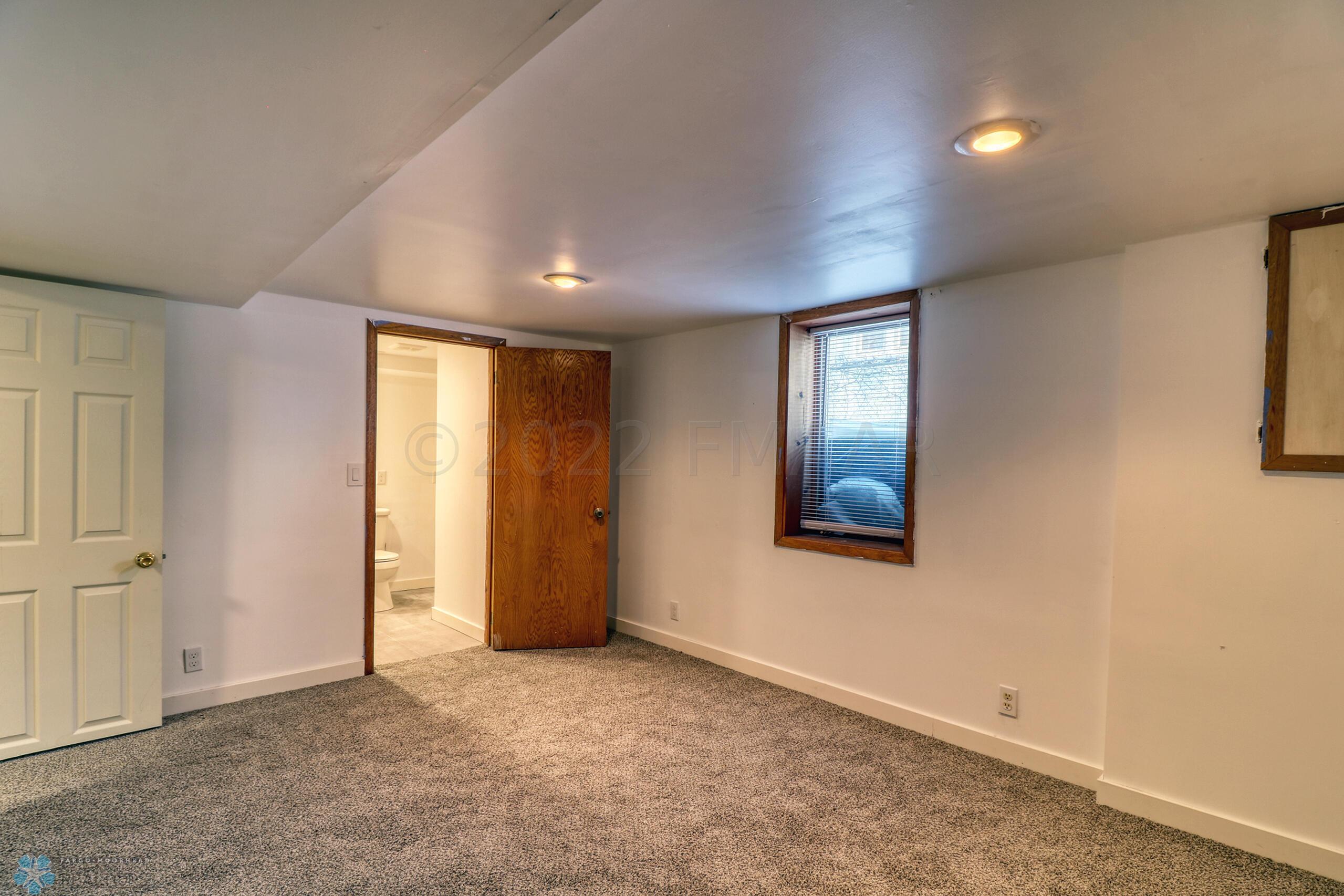 Basement Bedroom1_2