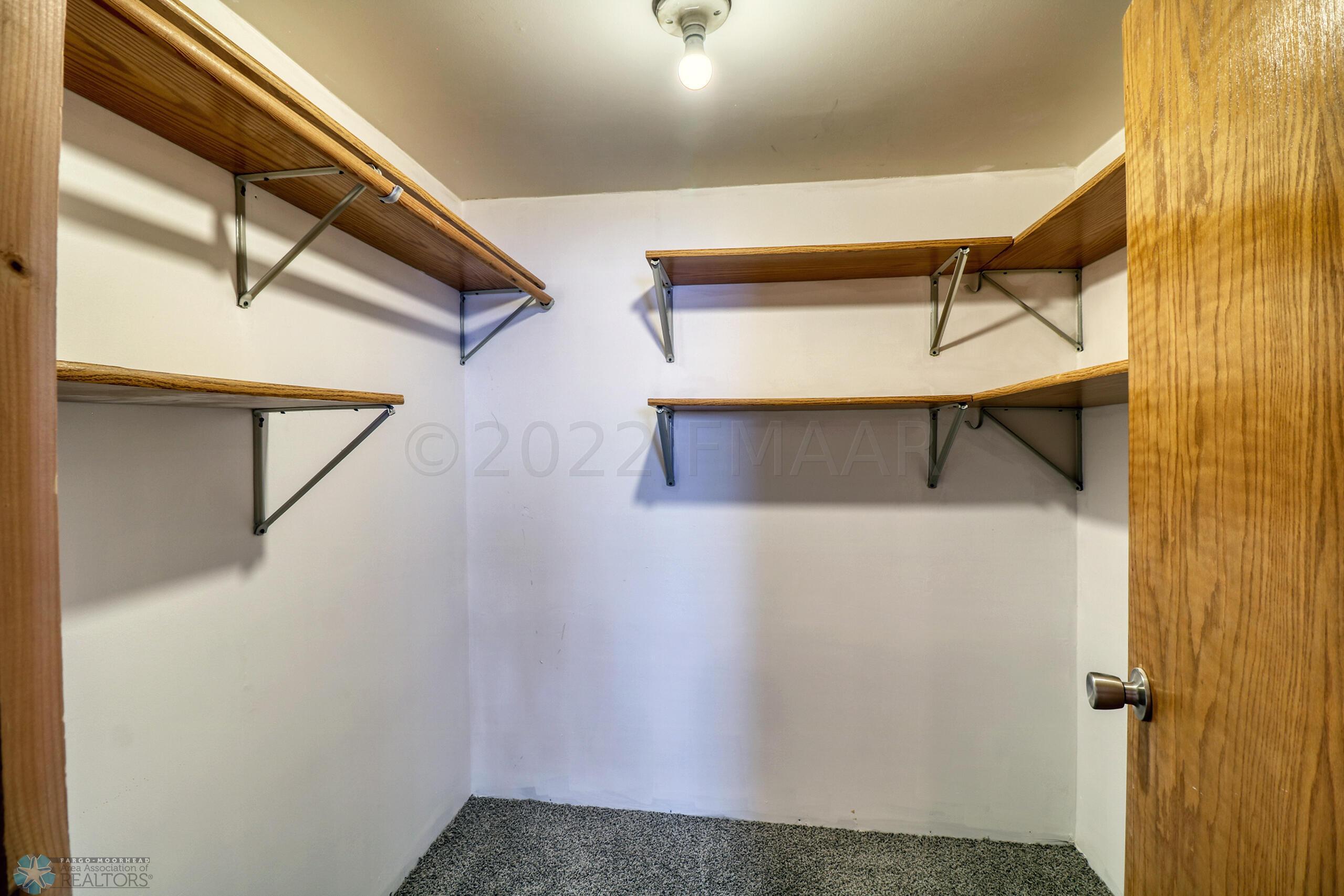 Basement Bedroom1_closet