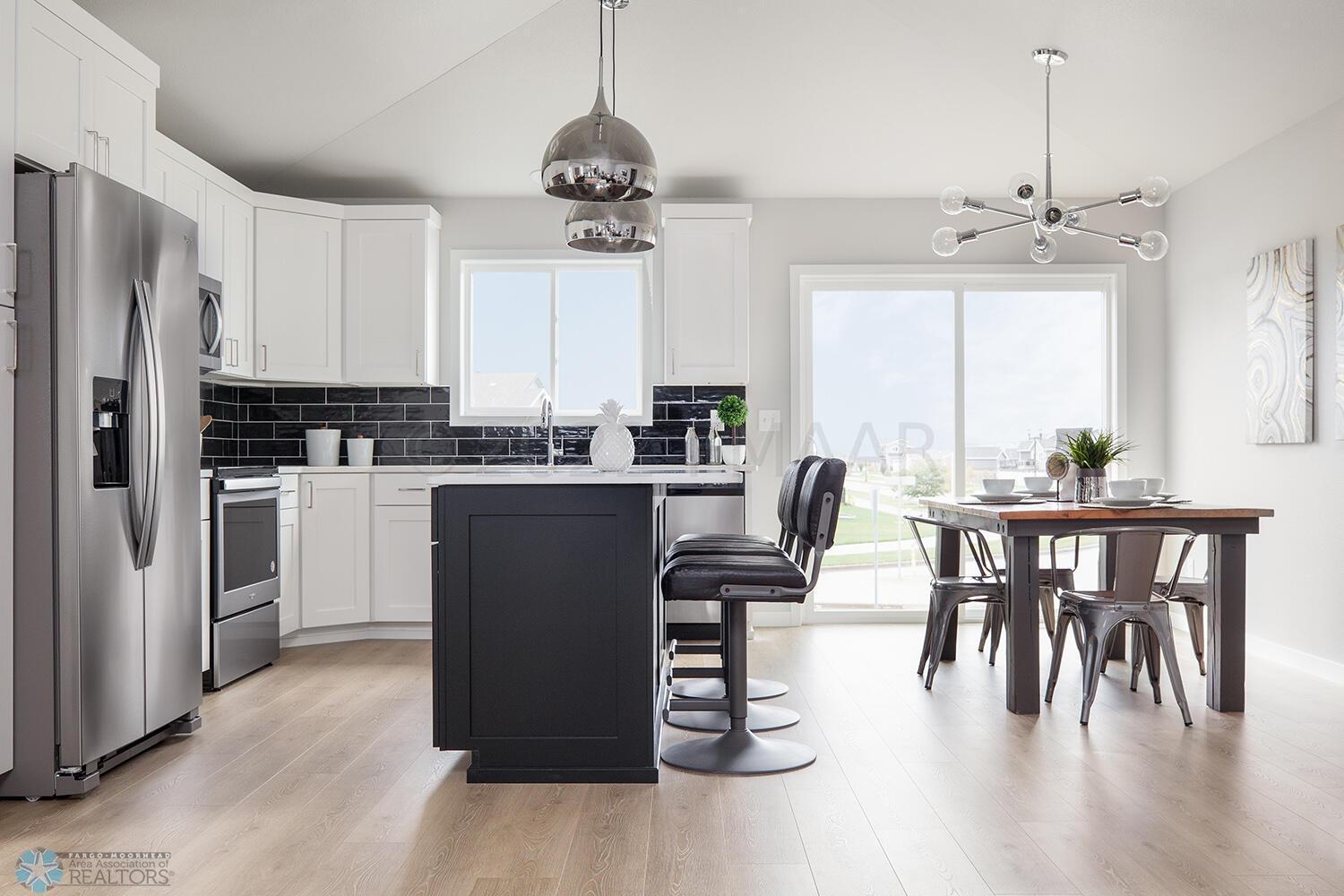 Kitchen & Dining Room
