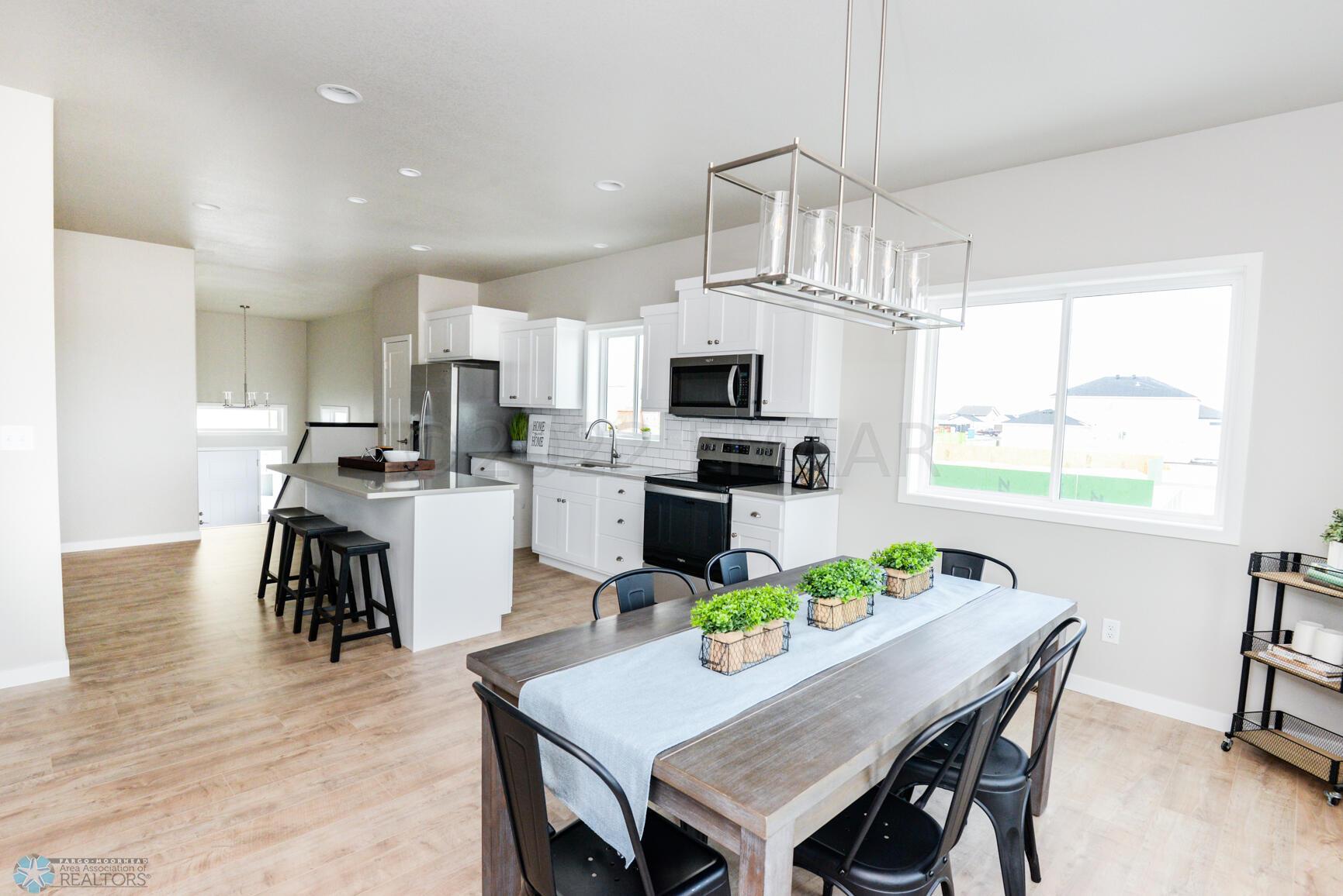 Kitchen/Dining