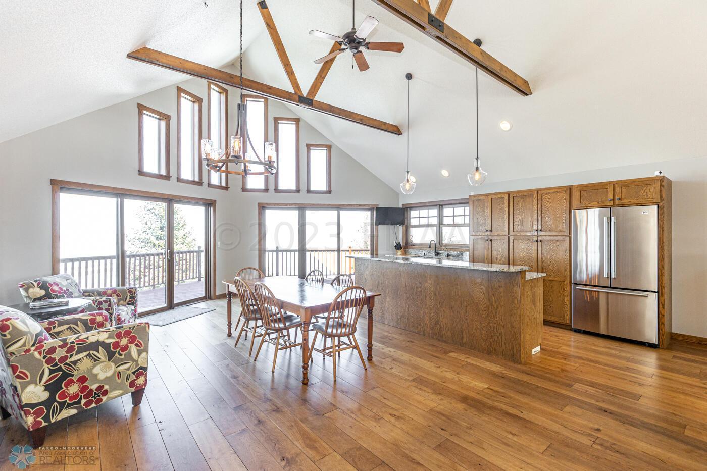 Dining/Kitchen