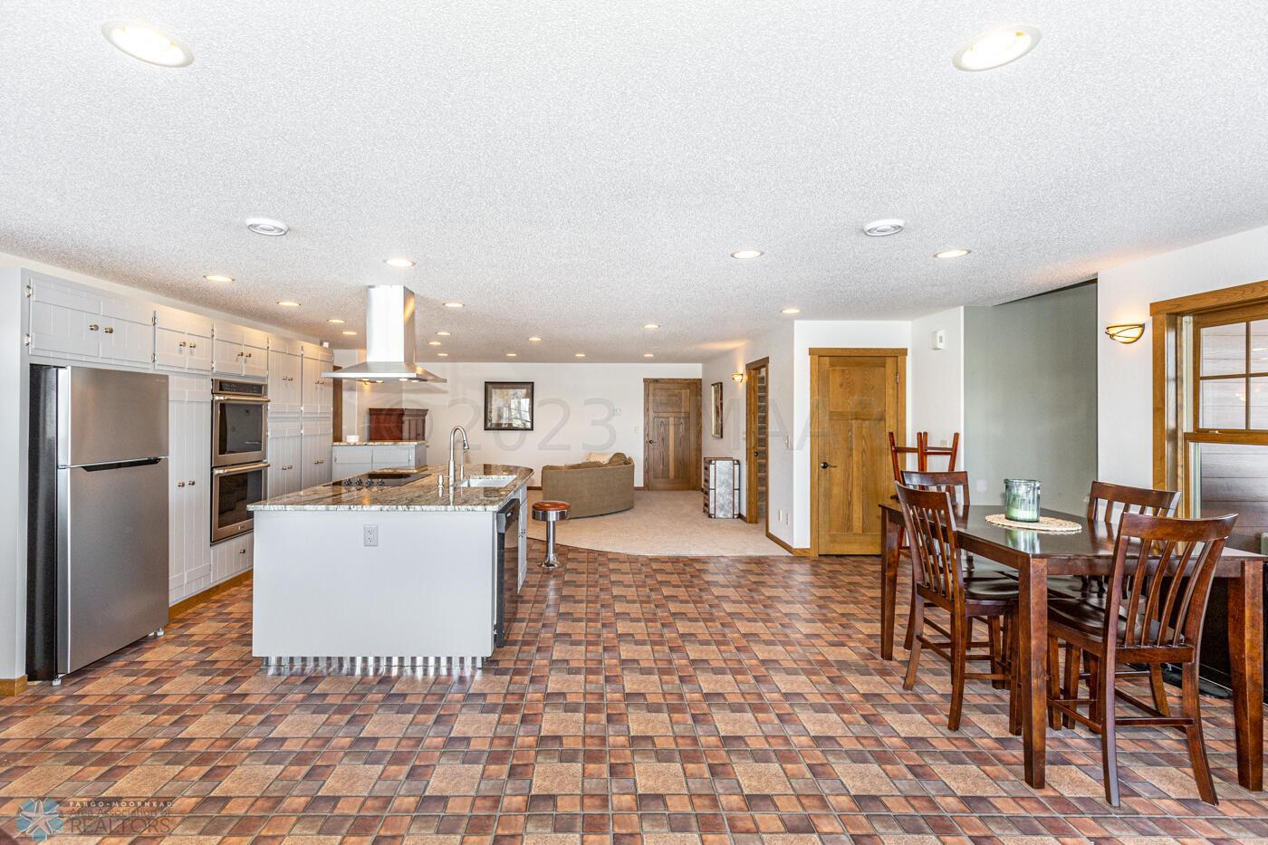 Lower Level Dining/Kitchen