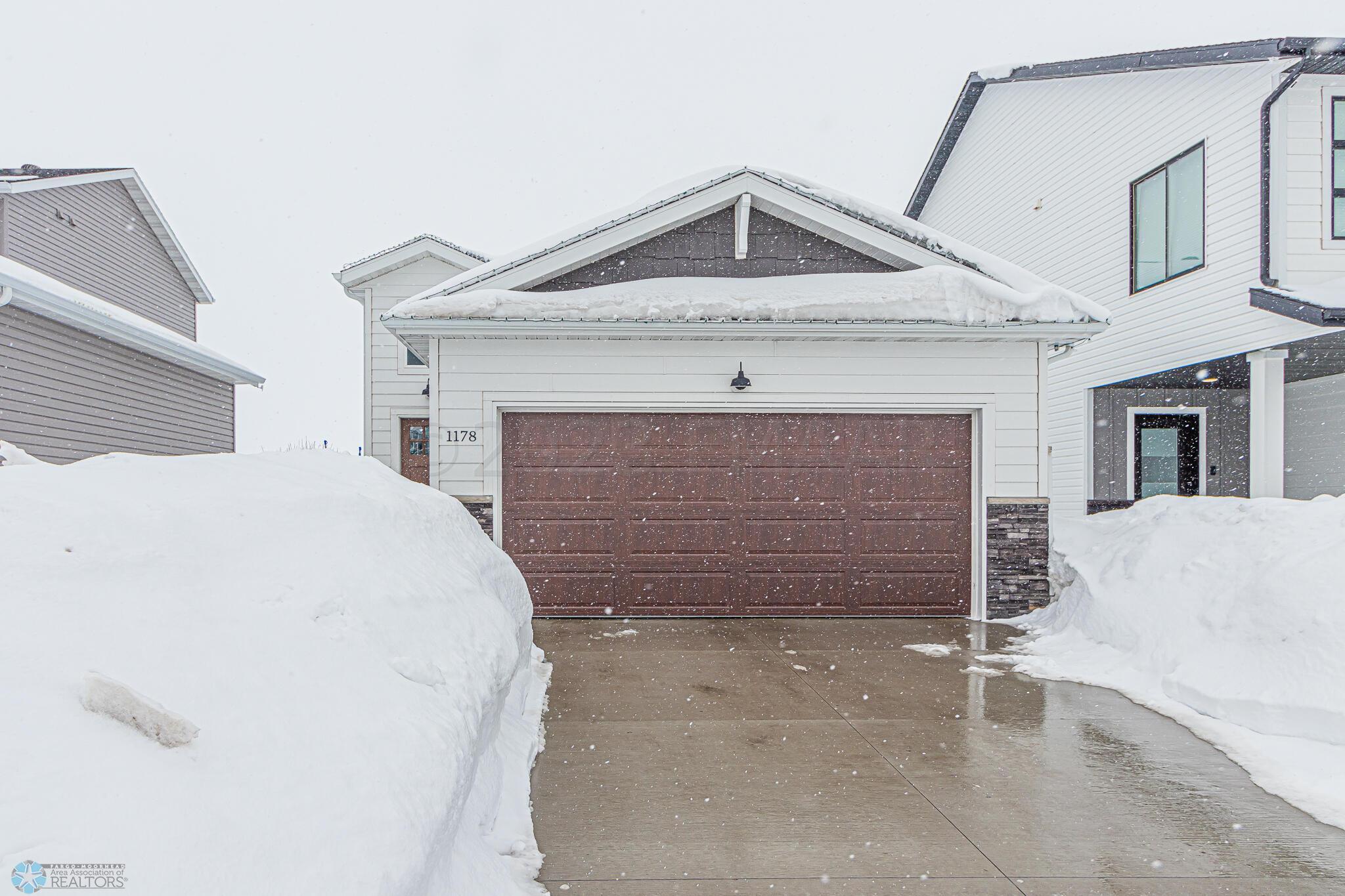 1178 Albert Ct W, West Fargo, ND 58078-0