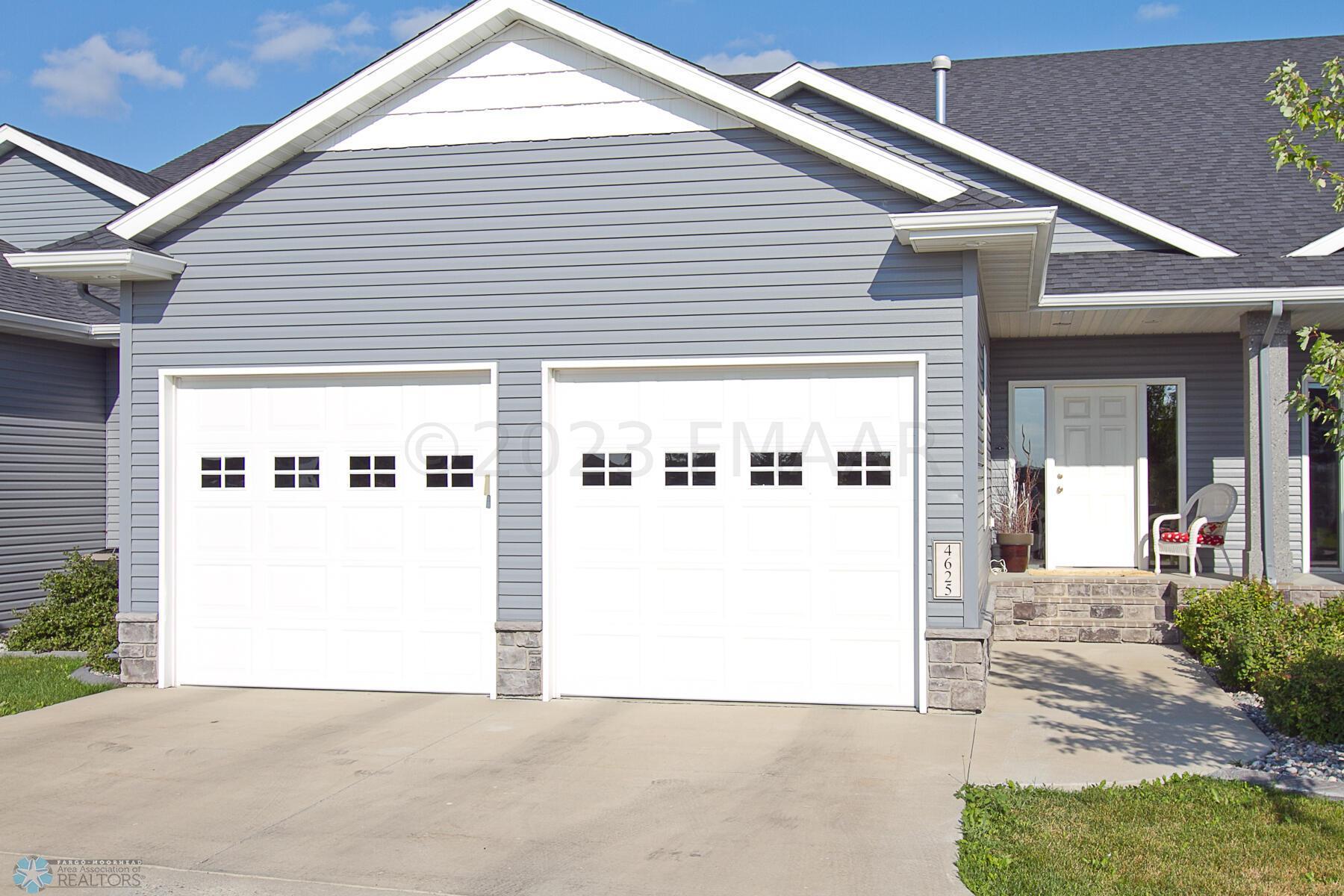 Beautiful Townhome!