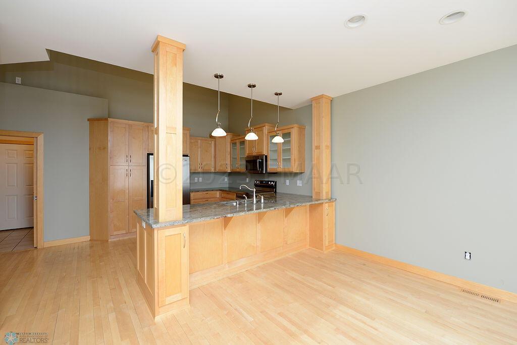 Large Breakfast Bar