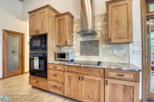 25077 LABRADOR BCH Trail, Pelican Rapids, MN 56572