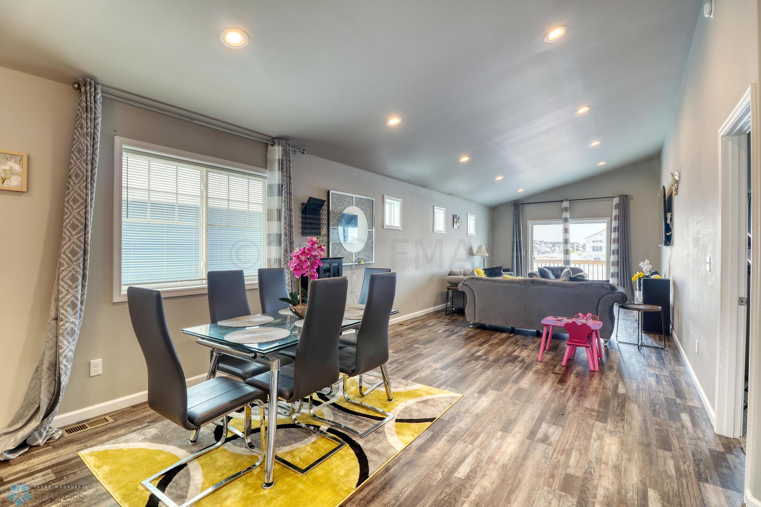 Dining Area1_1