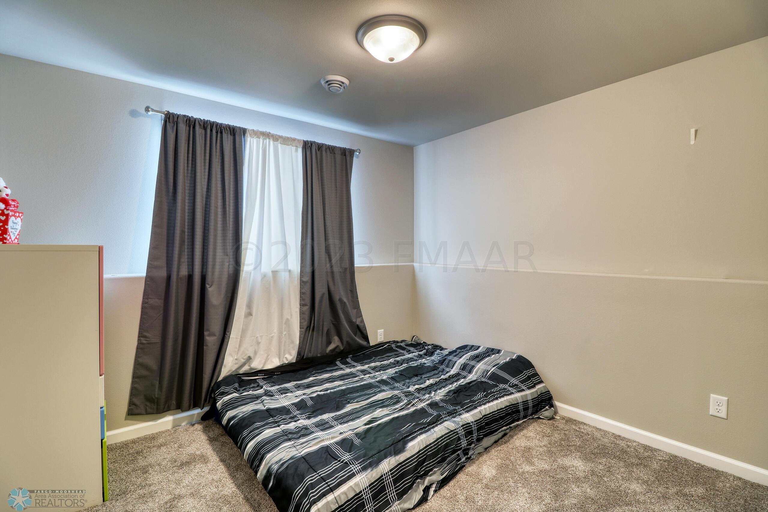 Basement Bedroom2_1