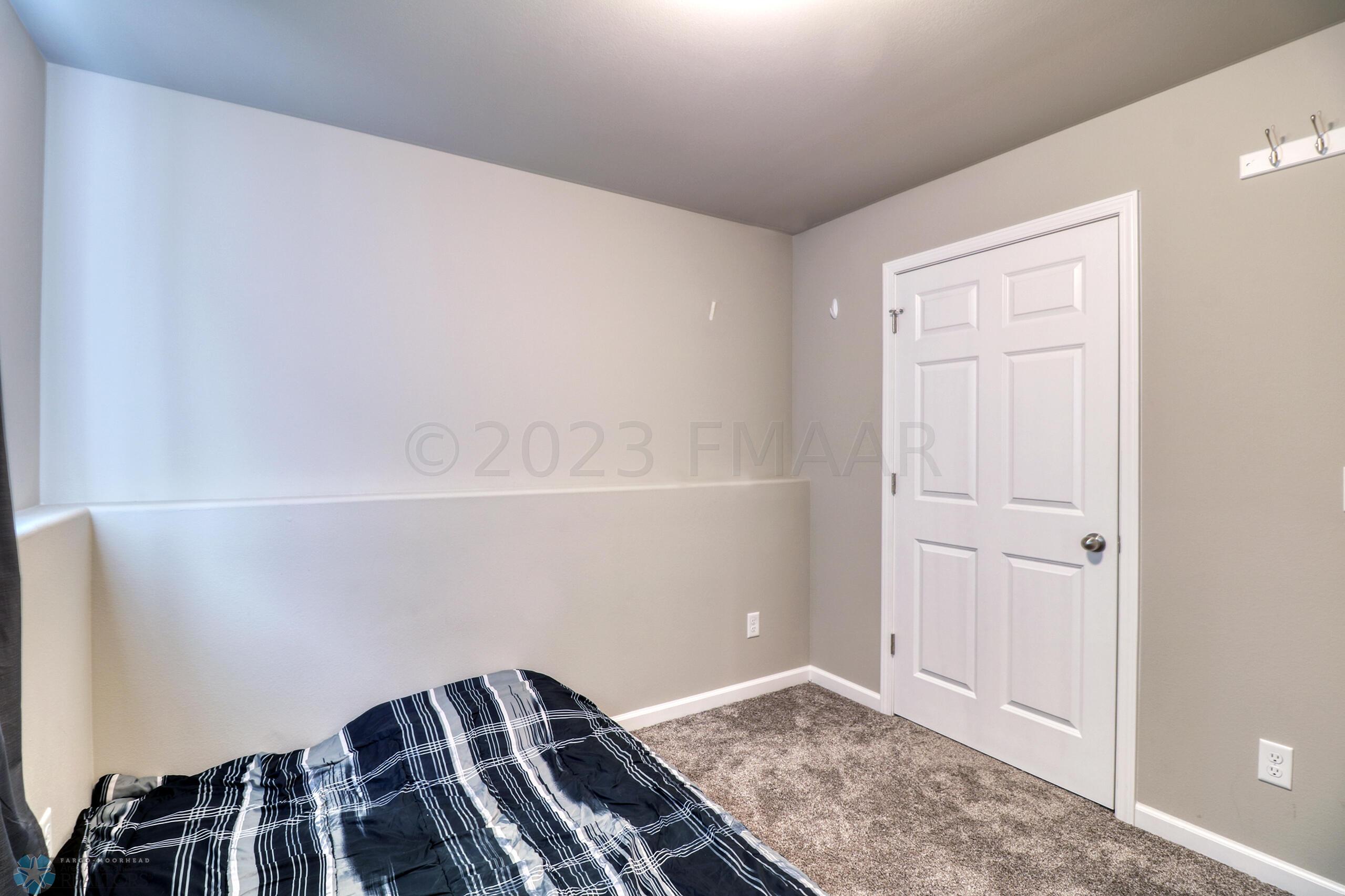 Basement Bedroom2_2