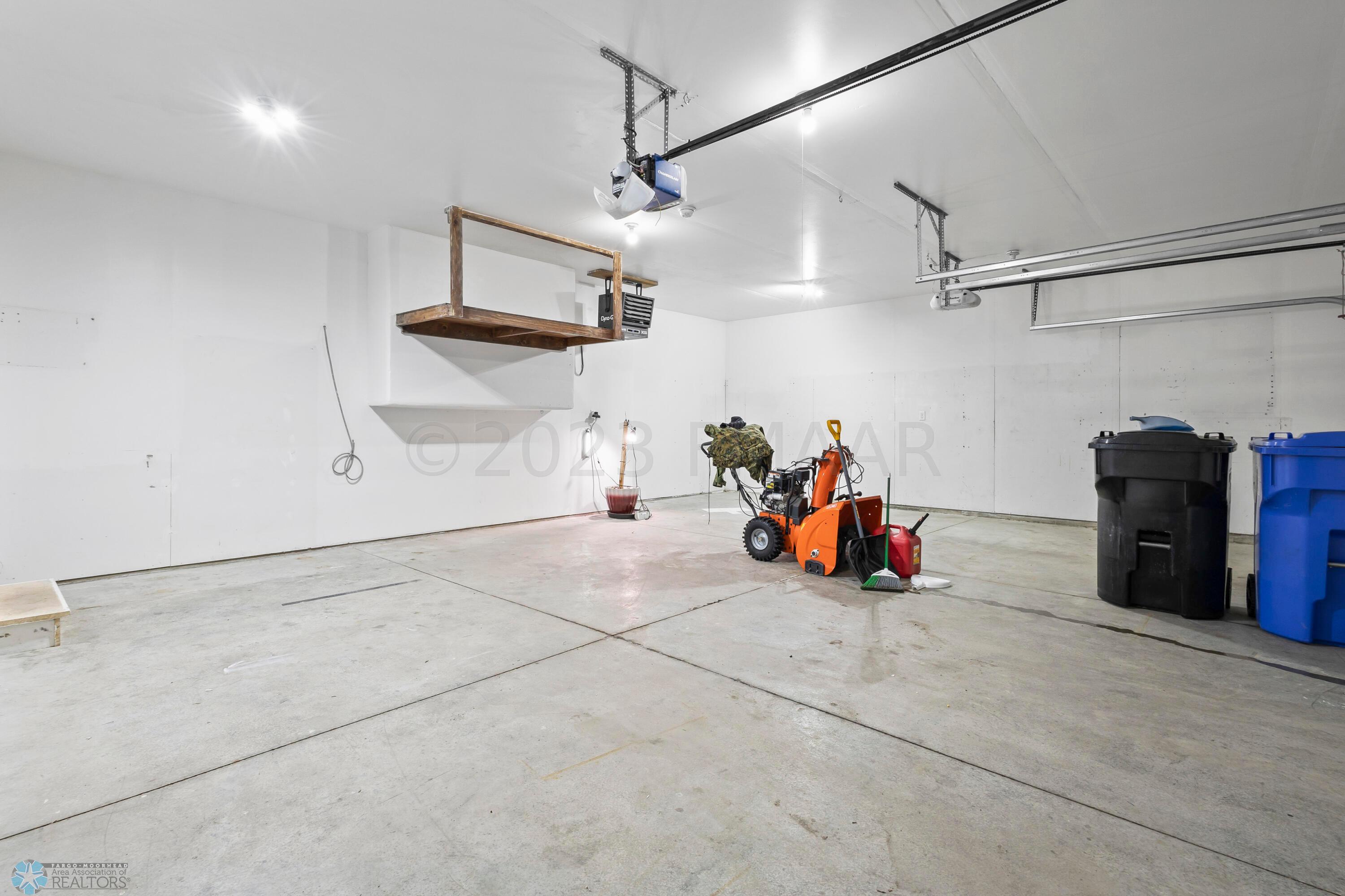3 Stall Heated Garage