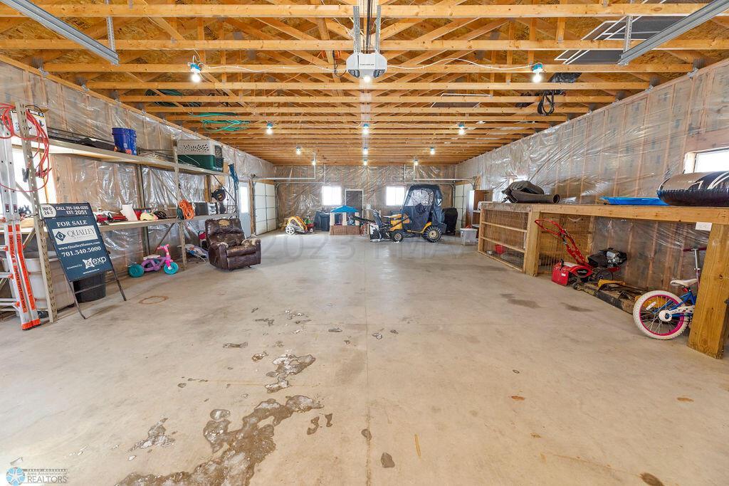 Workshop/Detached Garage