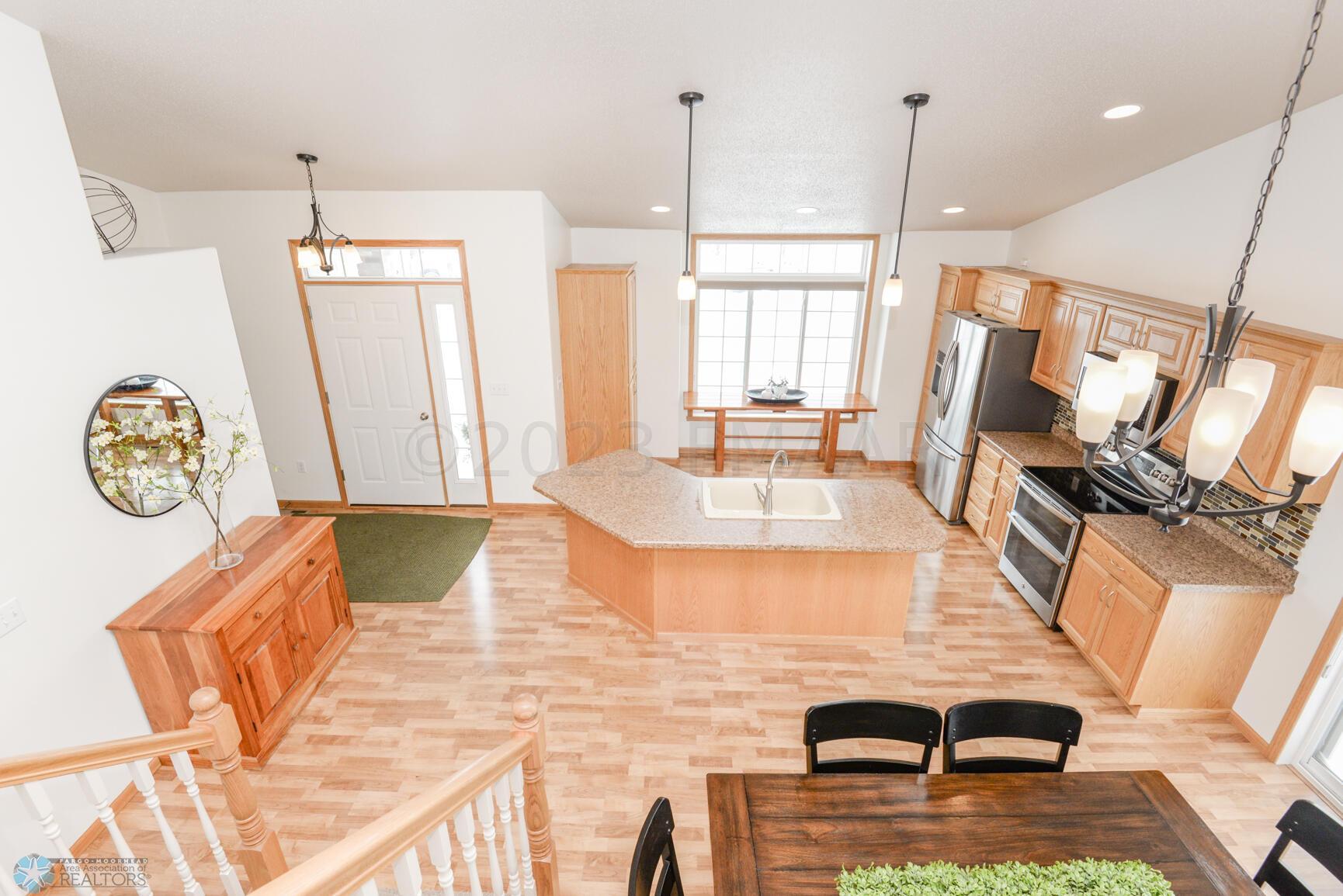 Kitchen/Dining